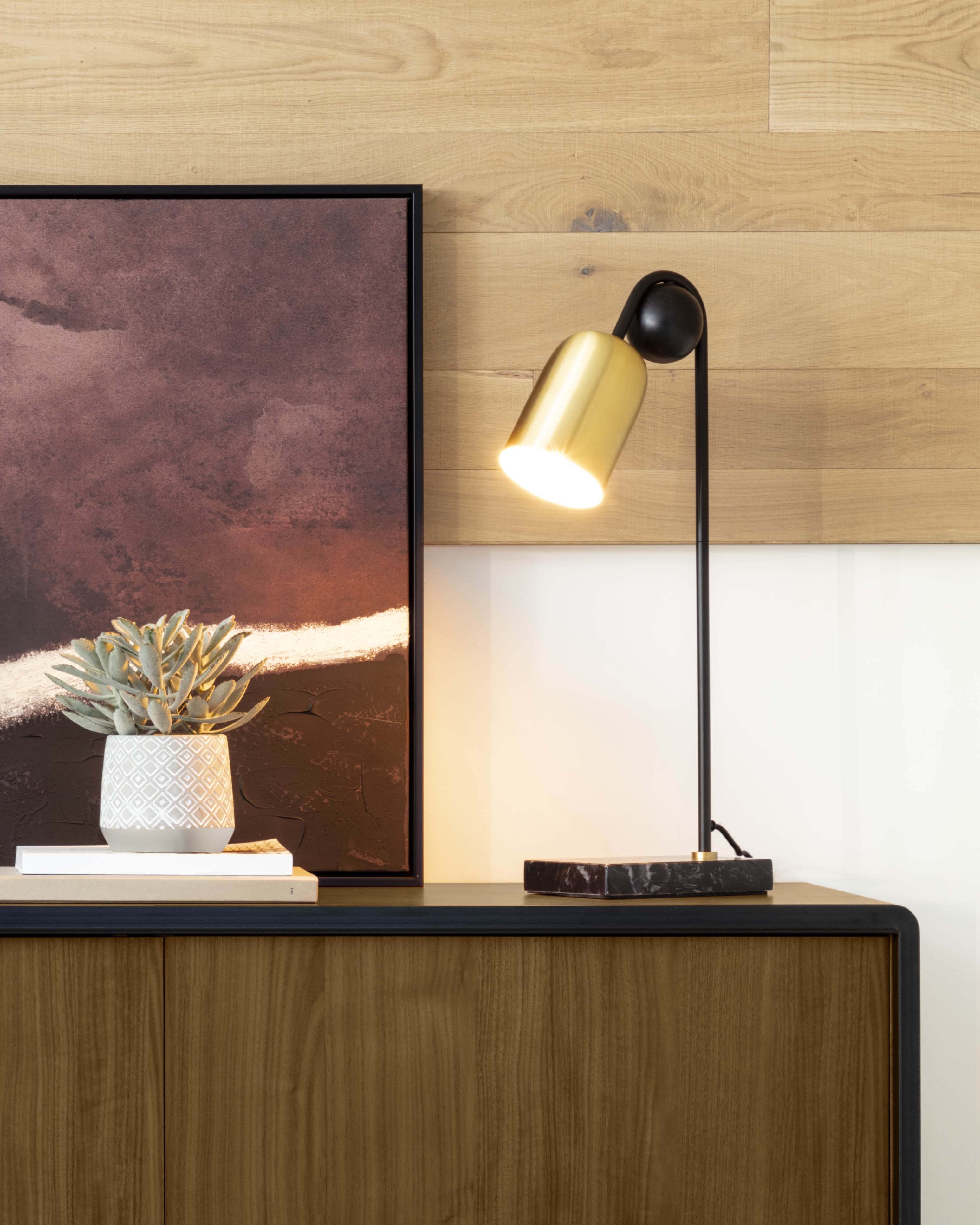 Natsumi table lamp in metal, wood and marble - Lifestyle