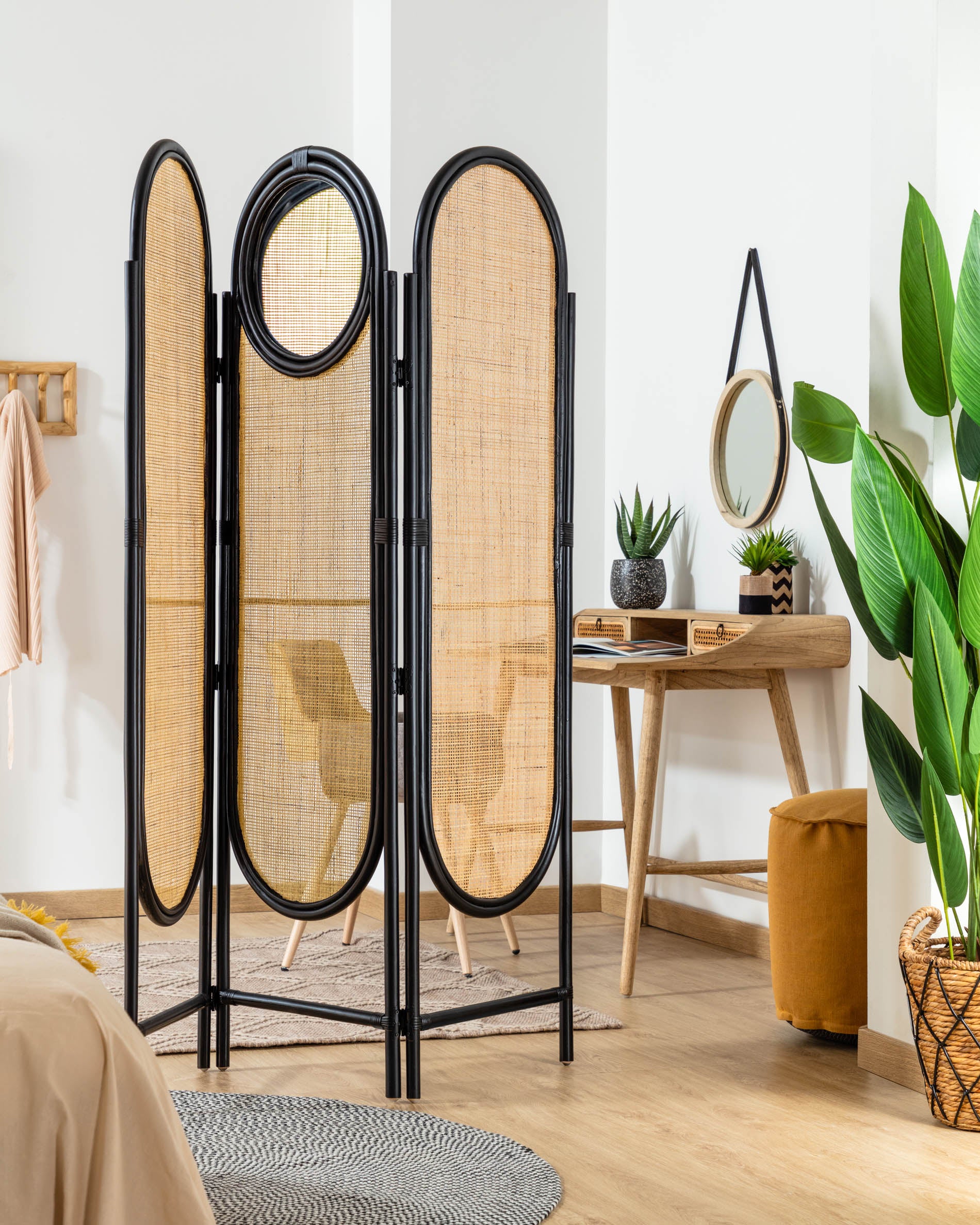 Lalita room divider - Lifestyle