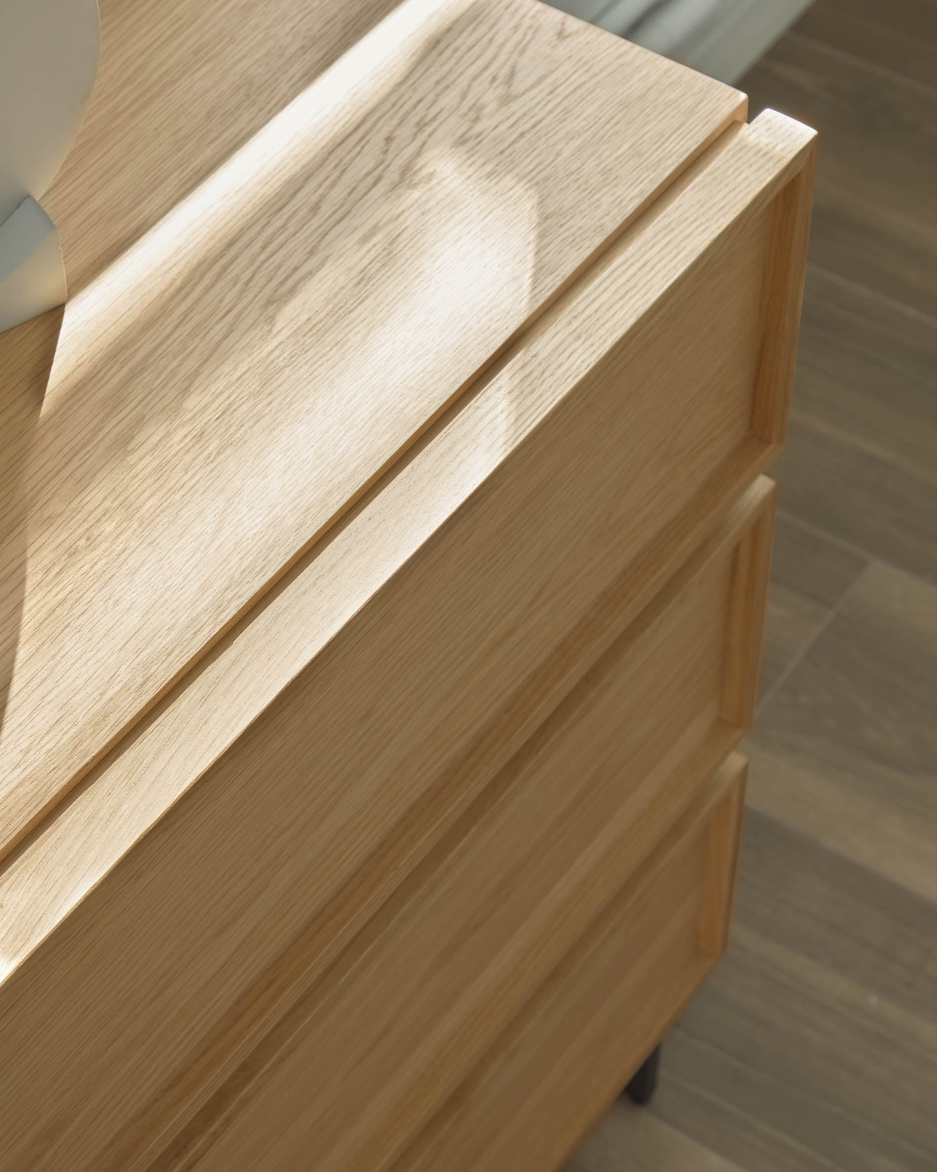 Taiana 2 door 3 drawer sideboard in oak veneer with black steel structure, 160 x 78 cm - Lifestyle