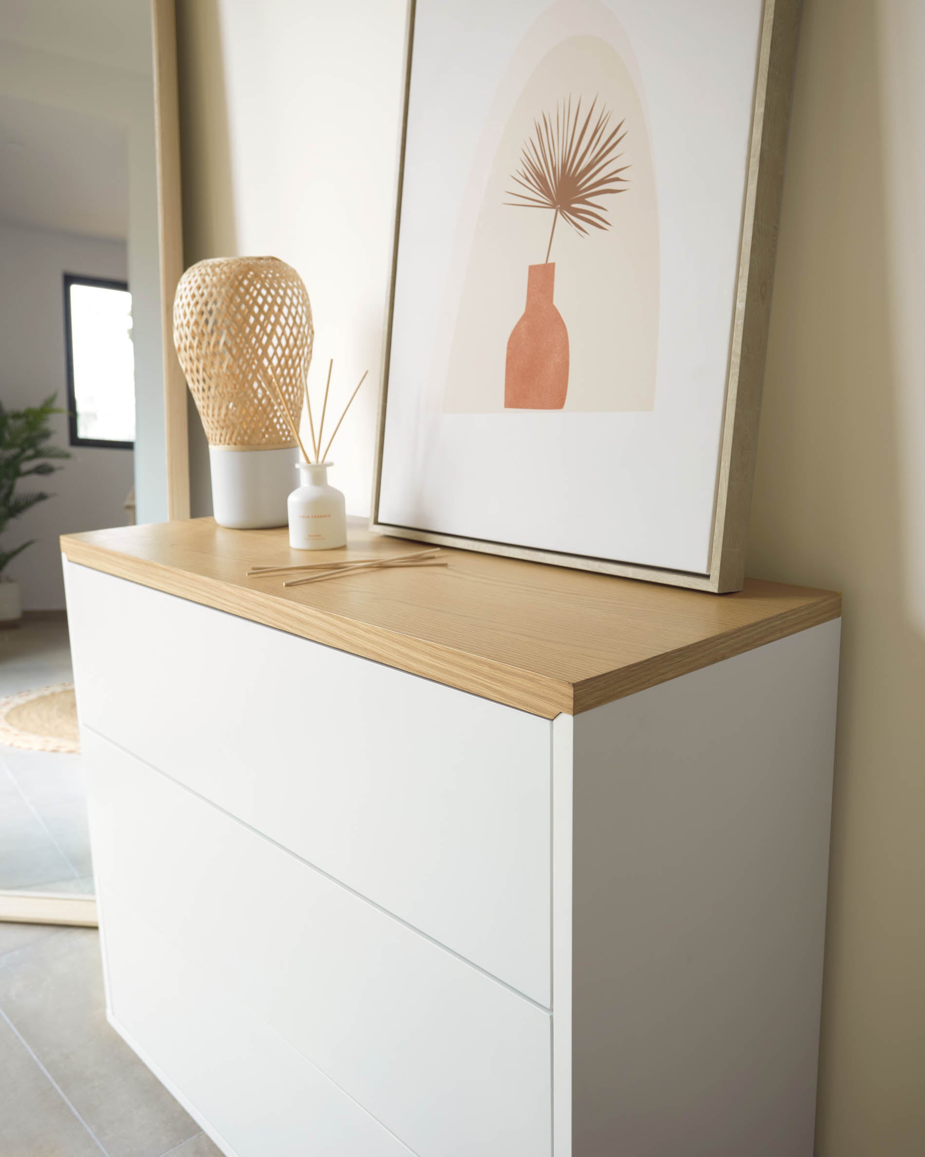 Abilen 3-drawer oak veneer and white lacquer chest of drawers 90 x 75 cm FSC 100% - Lifestyle