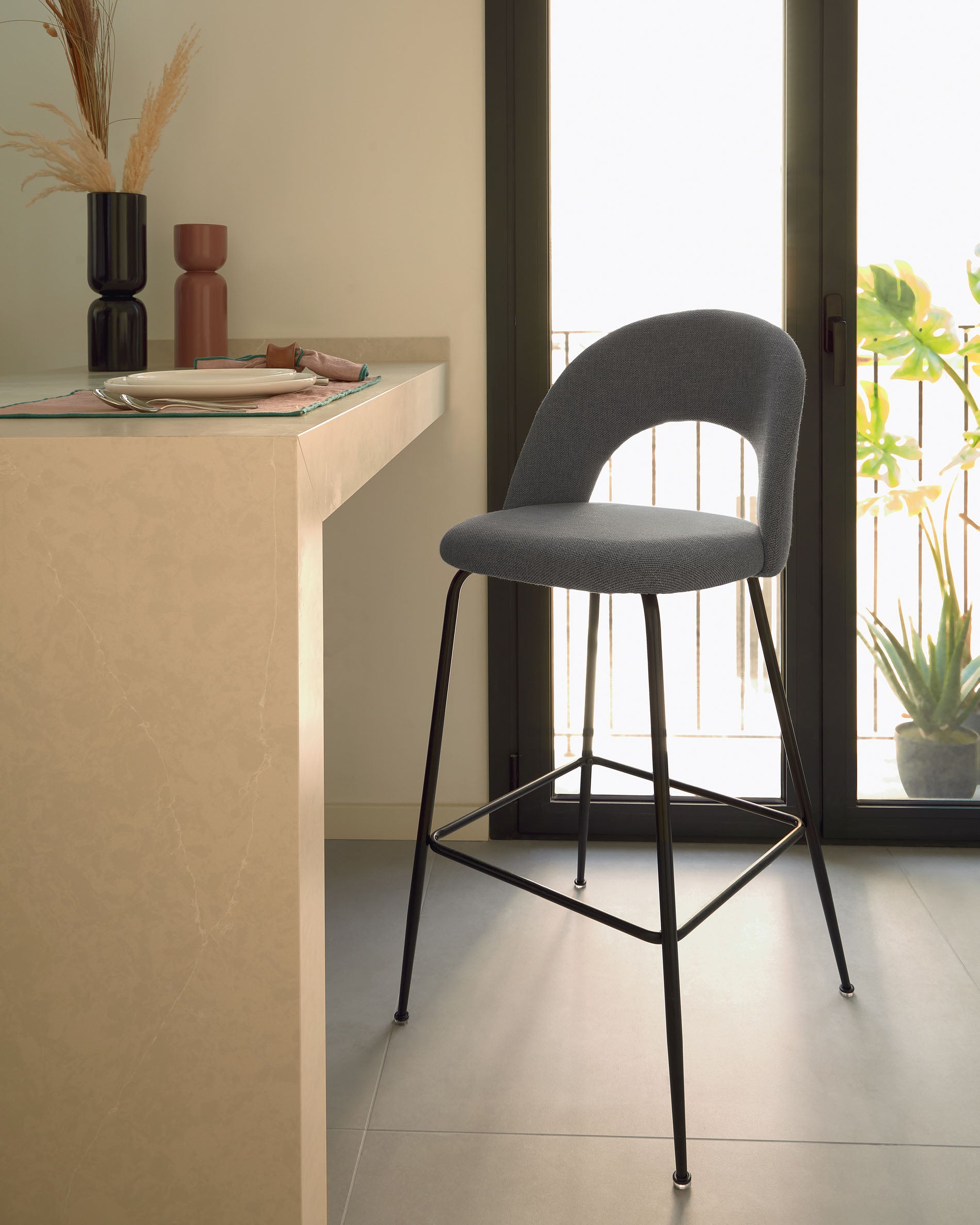 Mahalia dark grey stool height 63 cm FSC 100% - Lifestyle