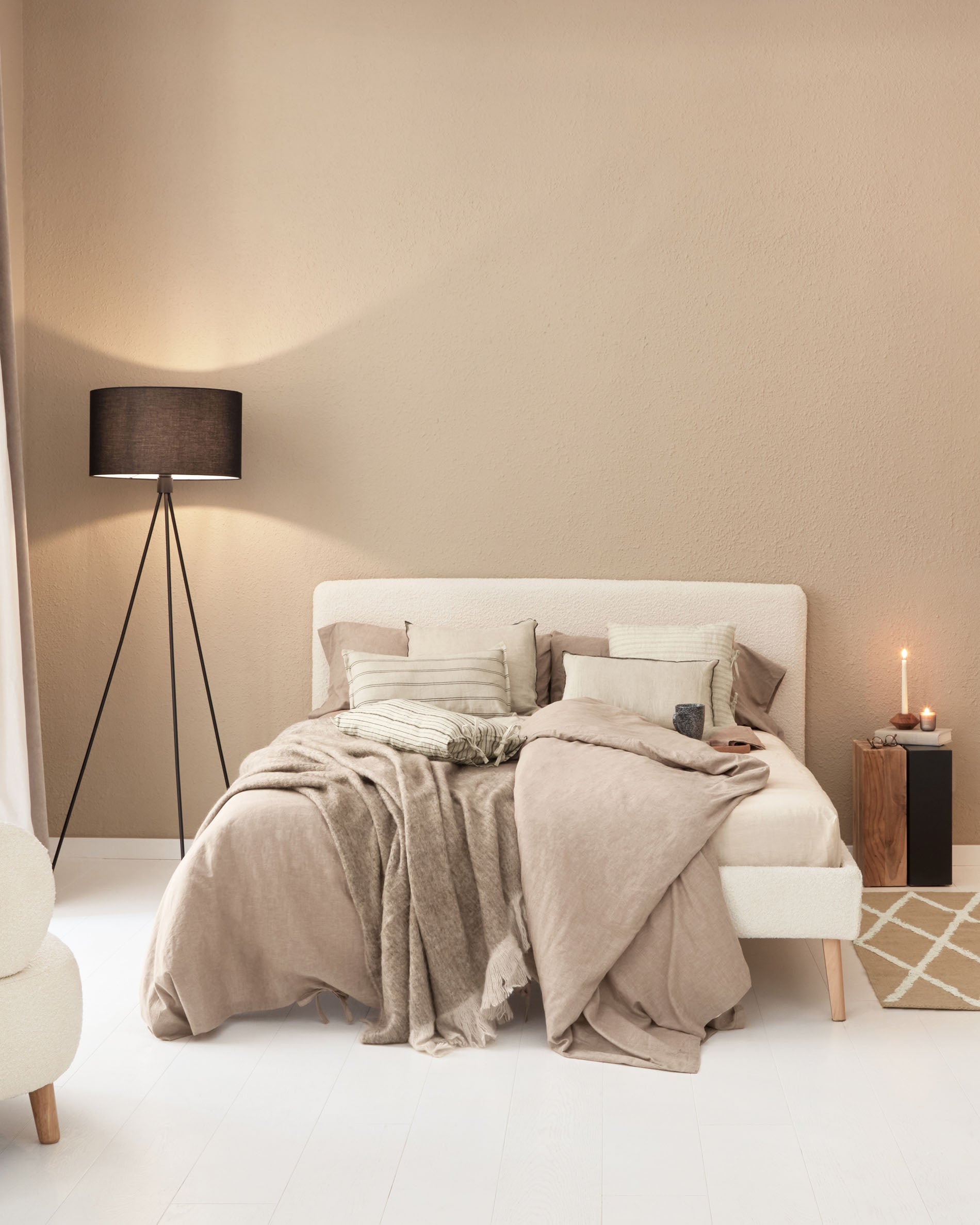 Dyla bed cover in white bouclé for a 160 x 200 cm mattress - Lifestyle