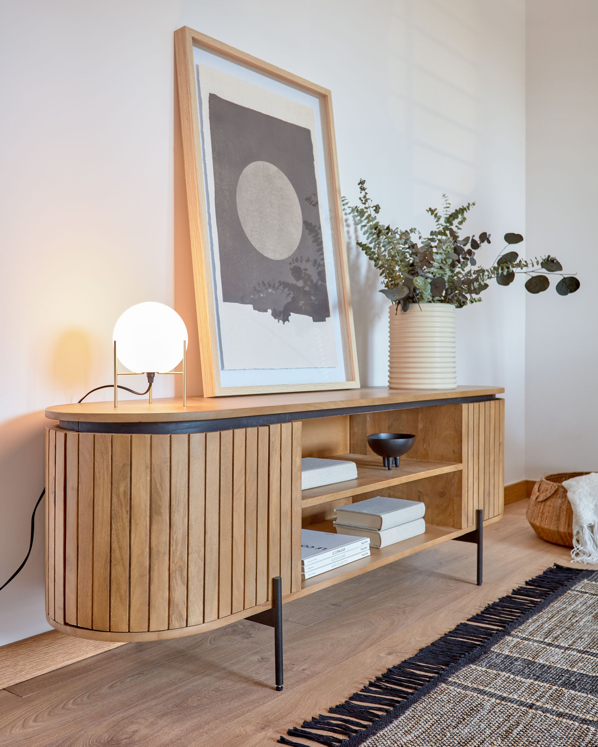 Licia solid mango wood TV stand with 2 doors and black finish metal, 160 x 56 cm - Lifestyle