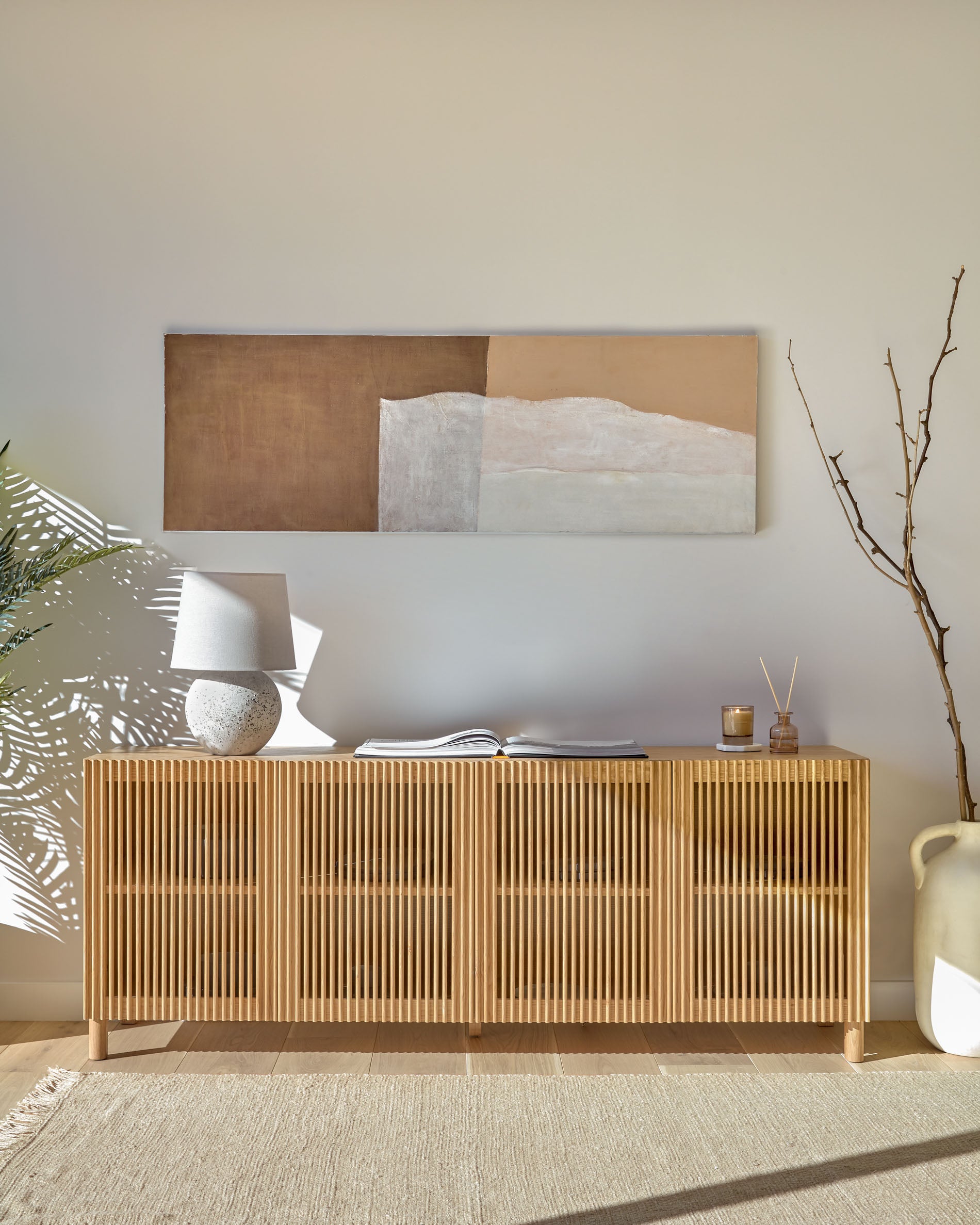 Beyla 4-door sideboard in solid oak wood and oak veneer 180 x 71.5cm FSC 100% - Lifestyle