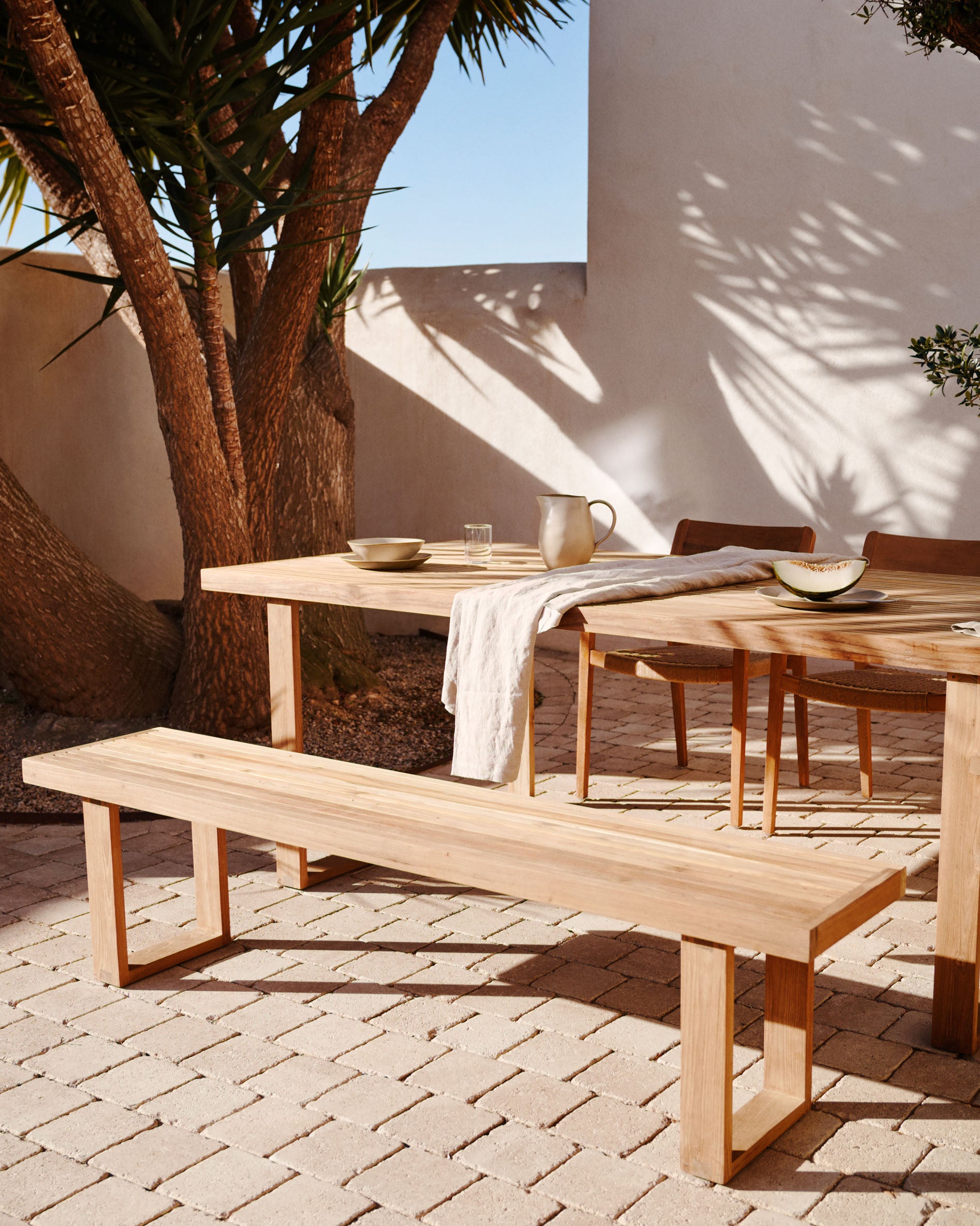 Canadell 100% outdoor solid recycled teak bench, 210 cm - Lifestyle