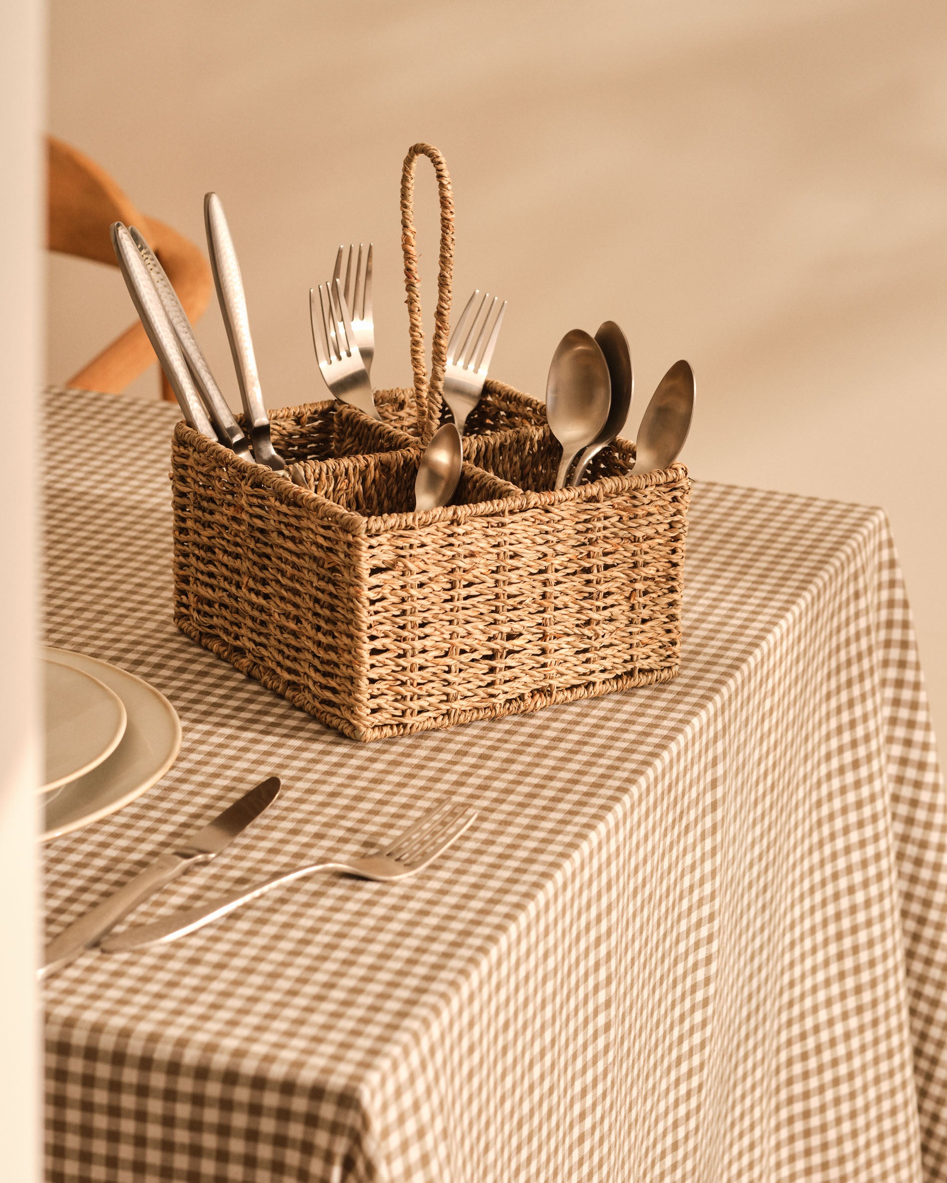 Tossa natural fiber cutlery basket - Lifestyle