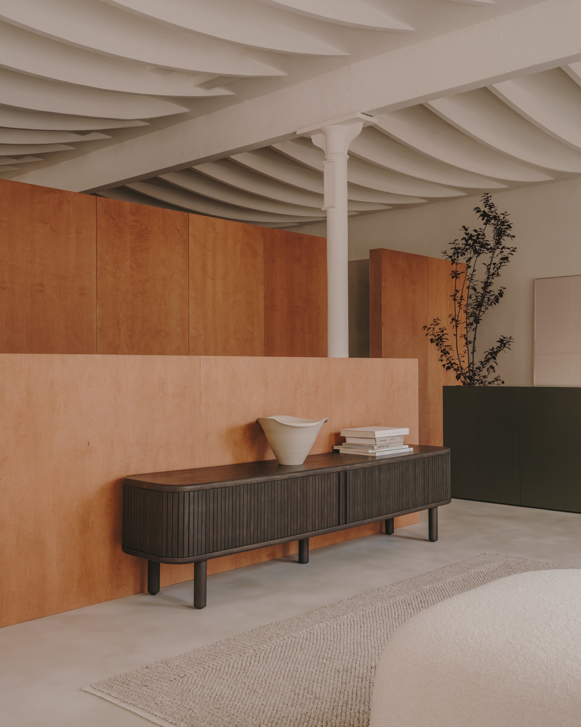 Mailen 2 door TV stand in ash veneer with a dark finish 200 x 50 cm - Lifestyle