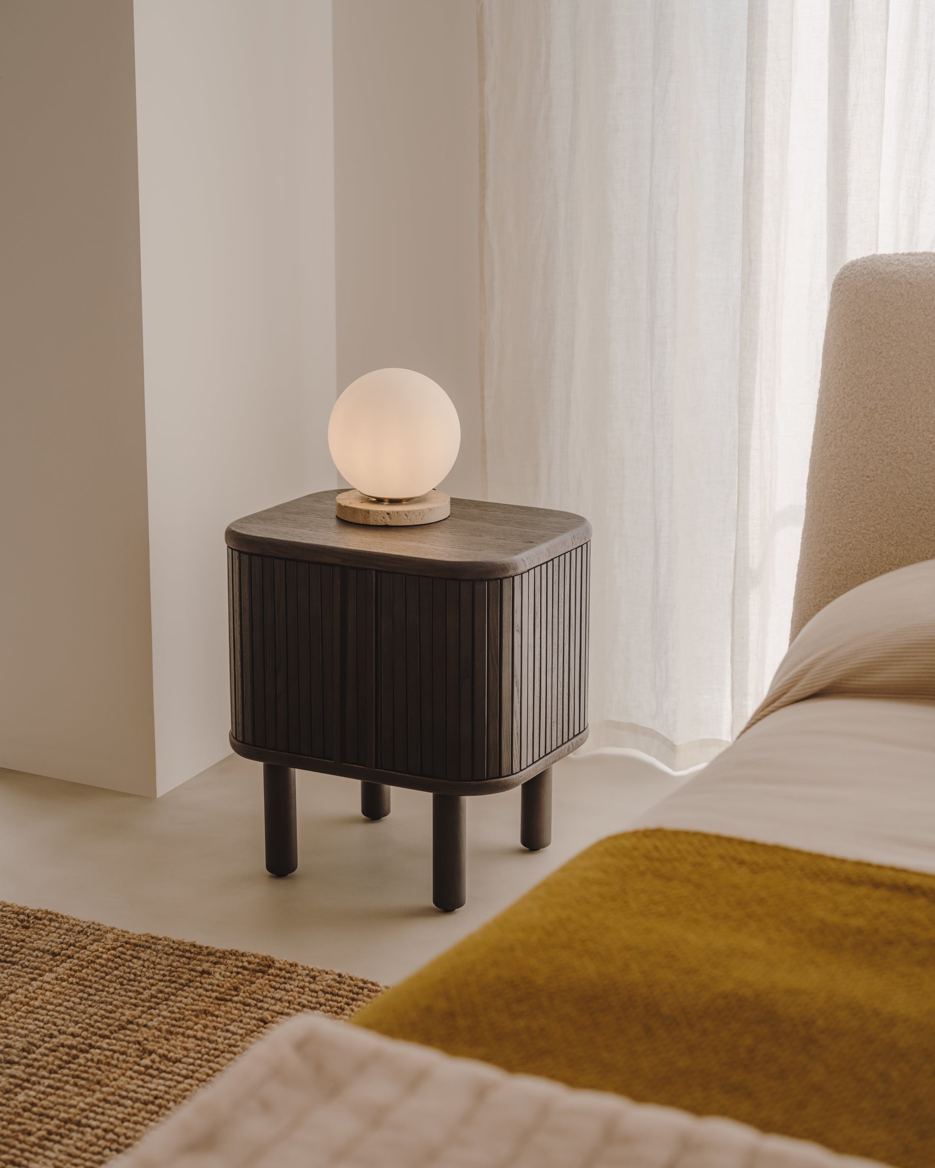 Malachi table lamp with glazed glass and travertine stone - Lifestyle
