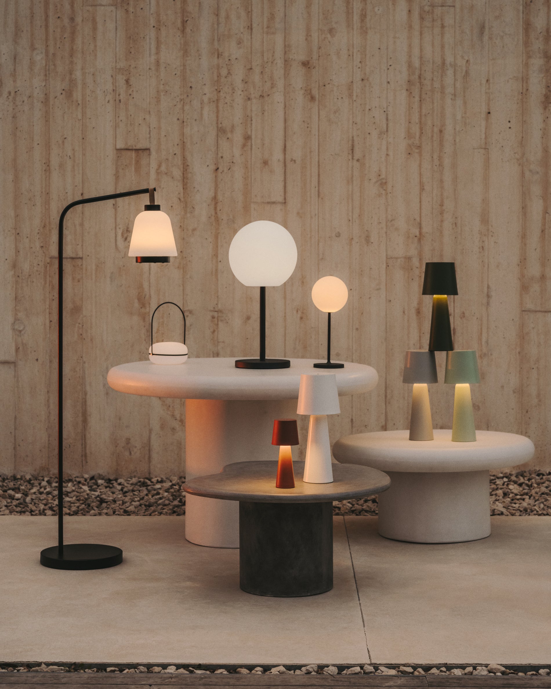 Dinesh outdoor table lamp in black aluminium 40 cm - Lifestyle