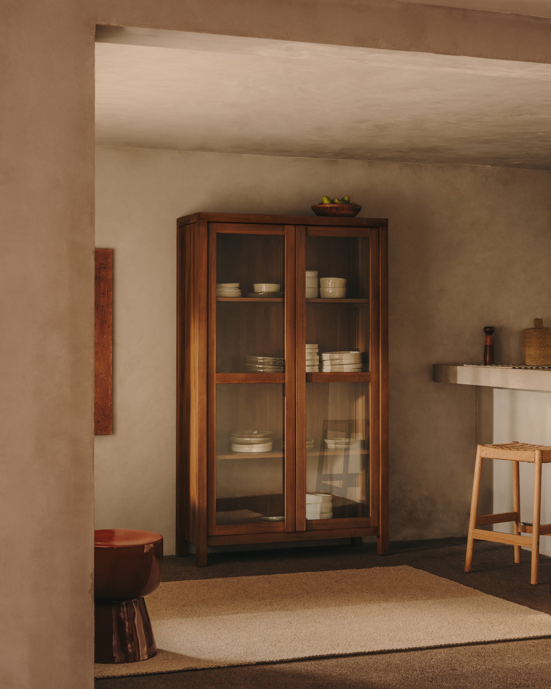 Sashi cabinet made in solid teak wood 110 x 185 cm - Lifestyle