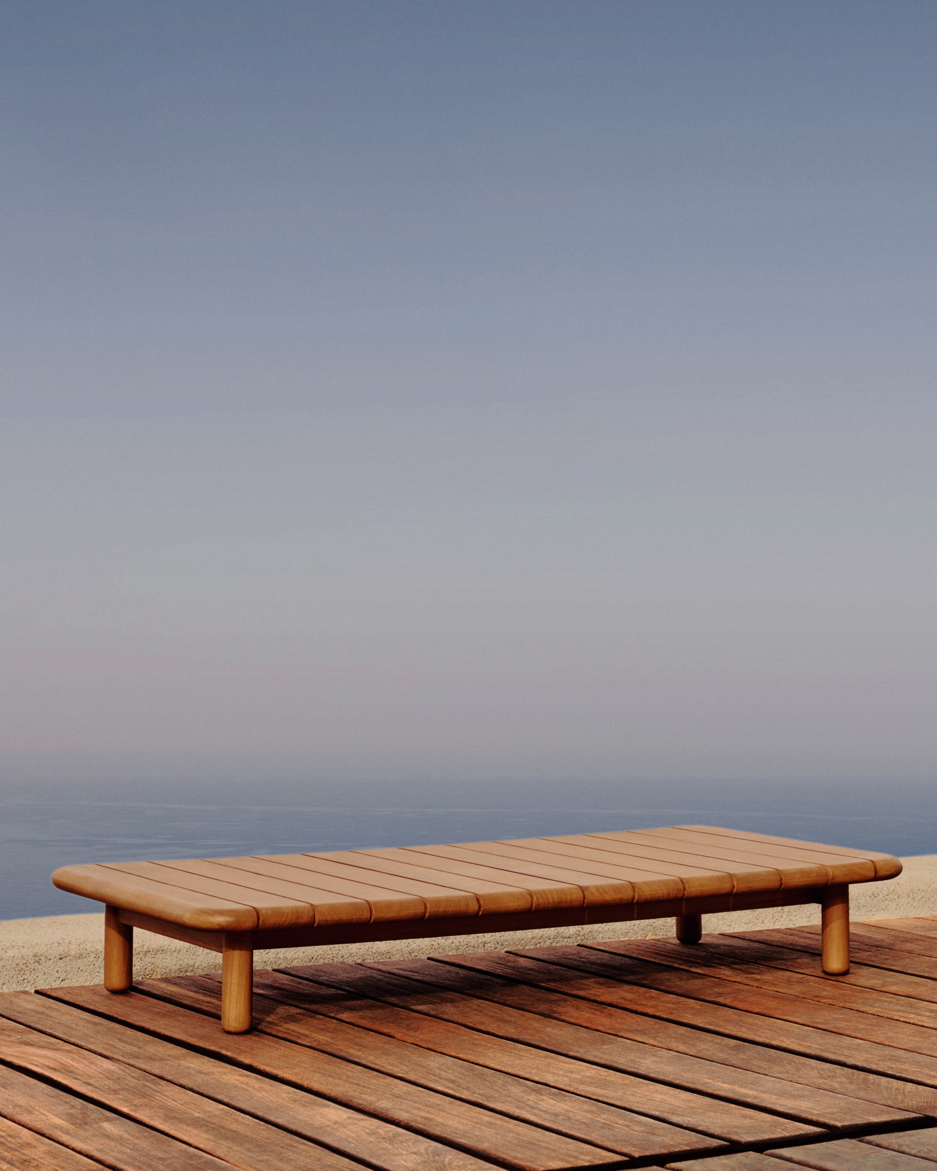 Turqueta coffee table made from solid teak wood, 140 x 70 cm, FSC 100% - Lifestyle