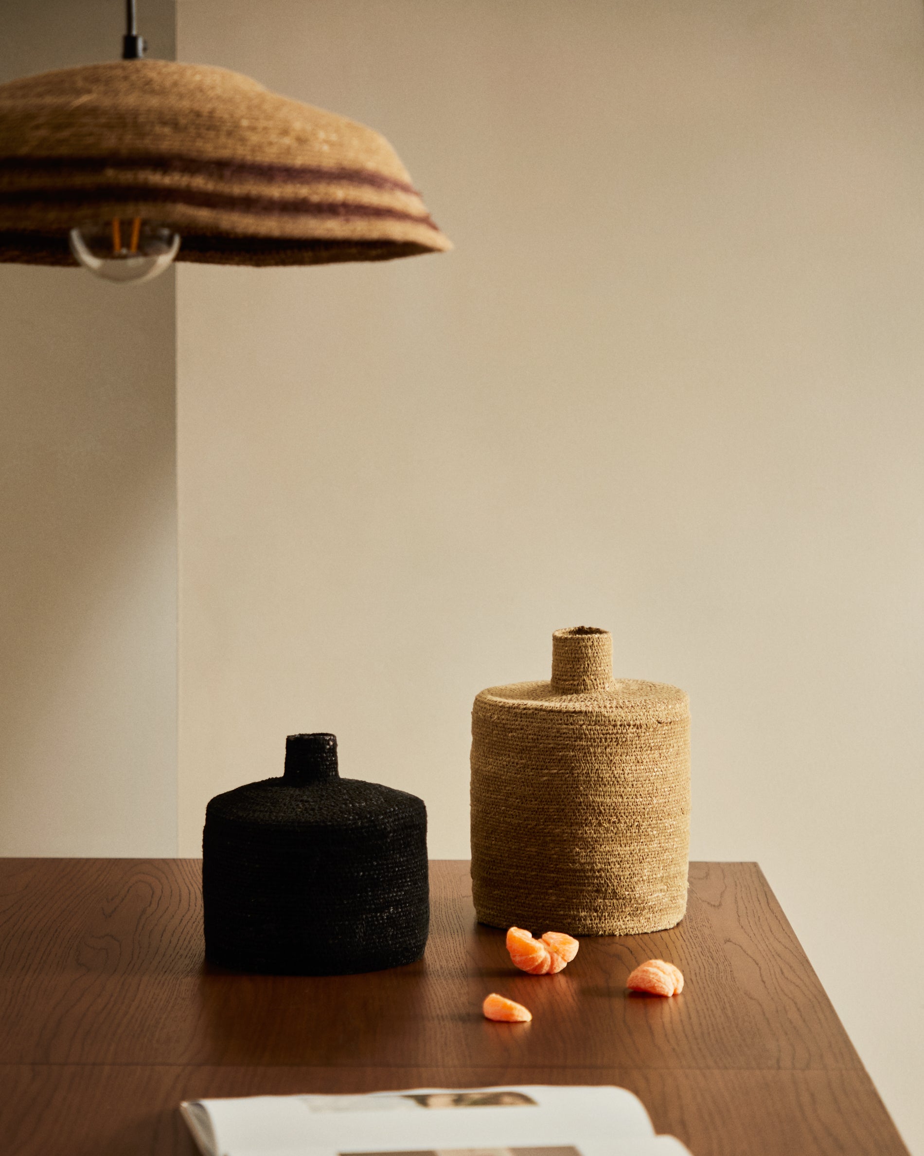 Salinas vase made of natural fibres with a natural finish 30 cm - Lifestyle