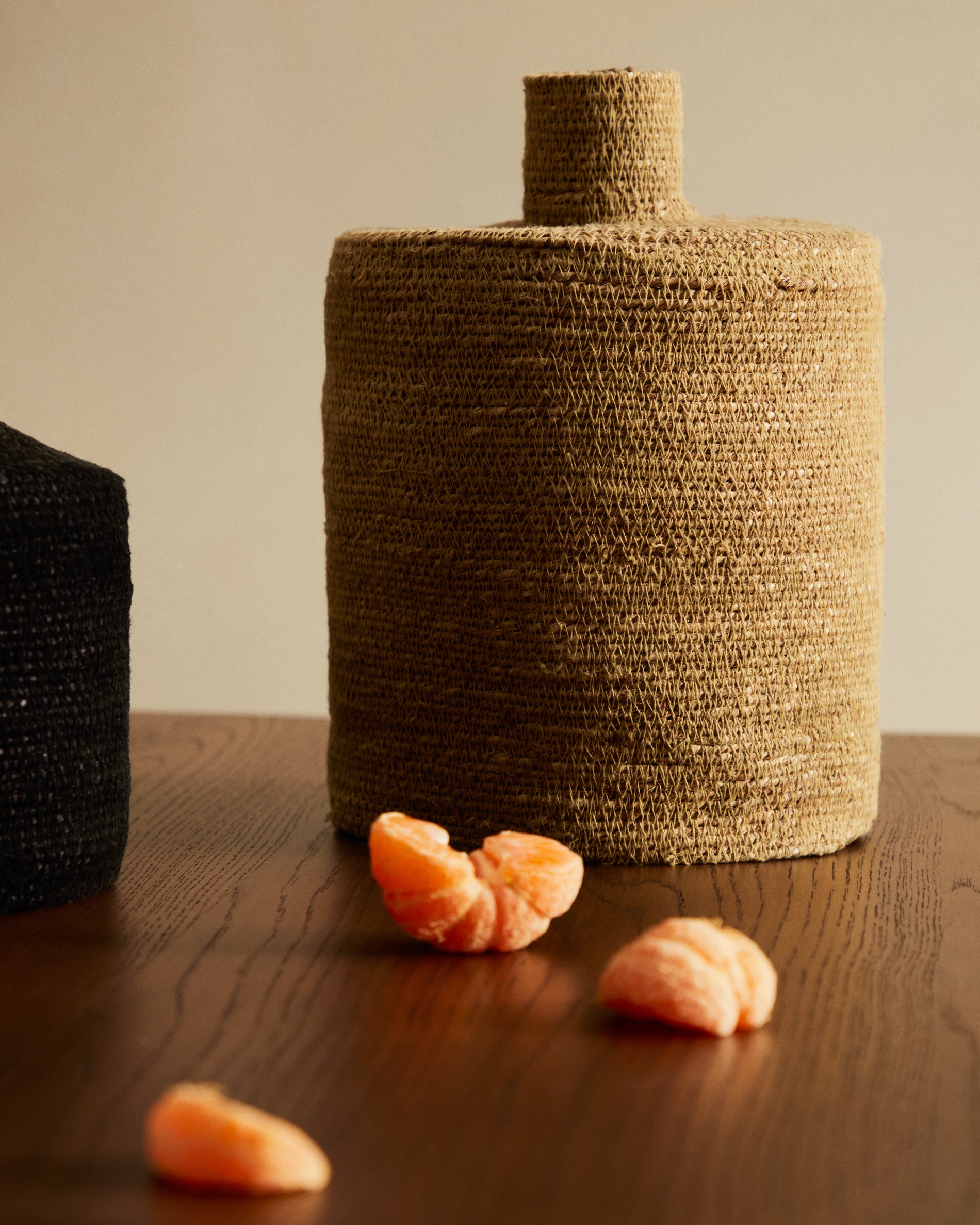 Salinas vase made of natural fibres with a natural finish 30 cm - Lifestyle