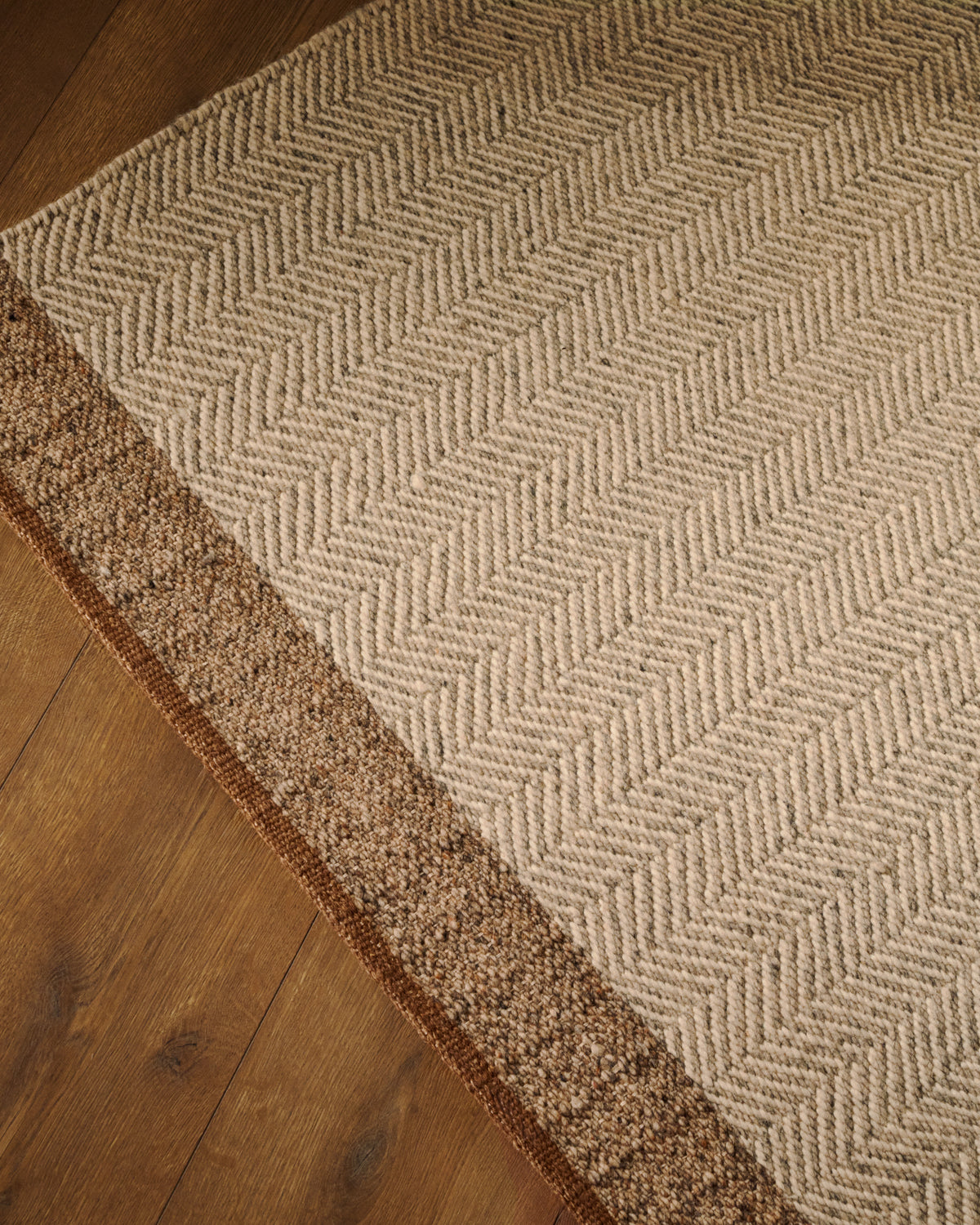 Nifelia jacquard rug in wool blend beige 300 x 400 cm - Lifestyle