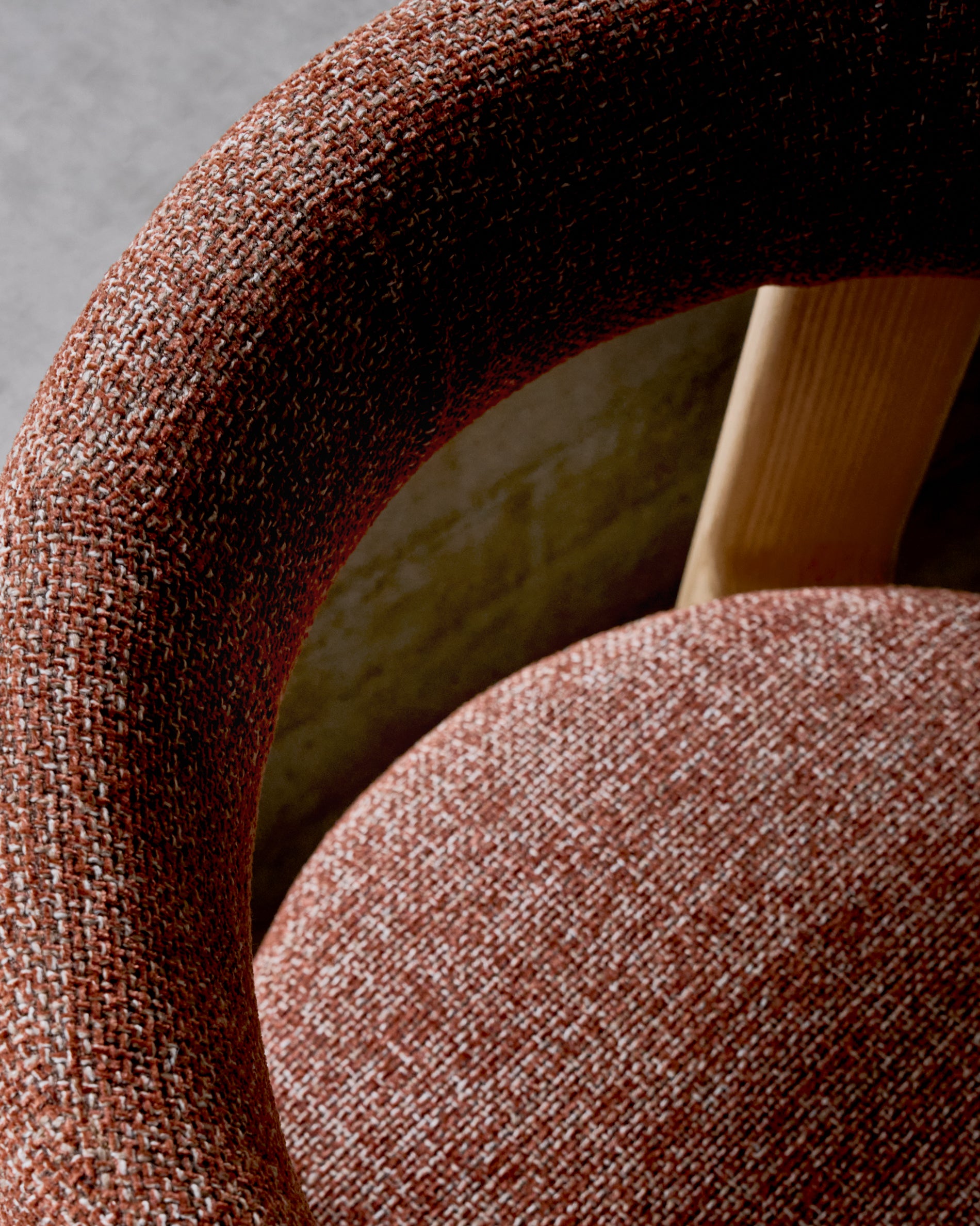 Granite chair terracotta-coloured chenille and solid ash wood in a natural tone finish FSC 100% - Lifestyle