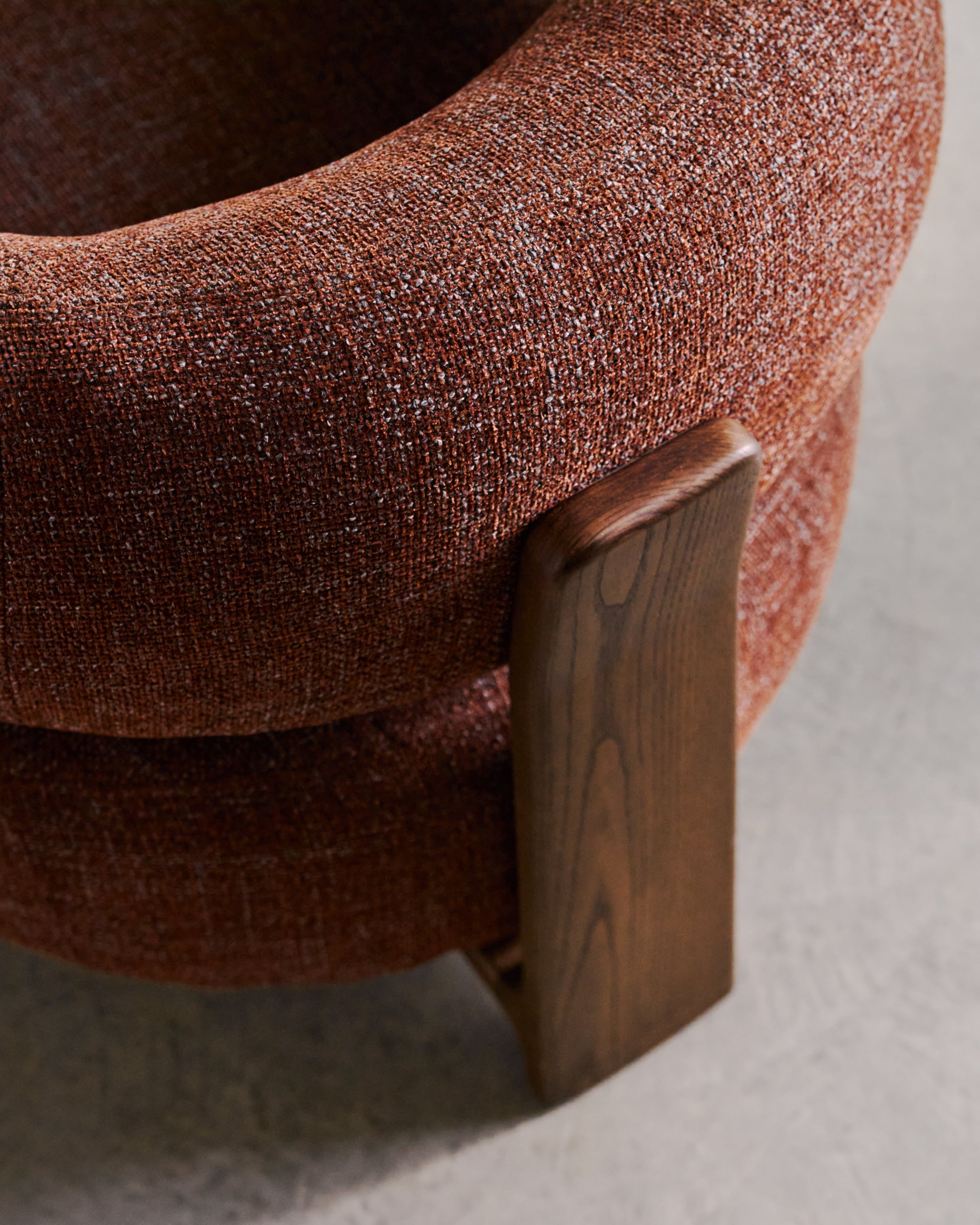 Granite brown chenille armchair with solid ash wood legs in a walnut finish FSC 100% - Lifestyle