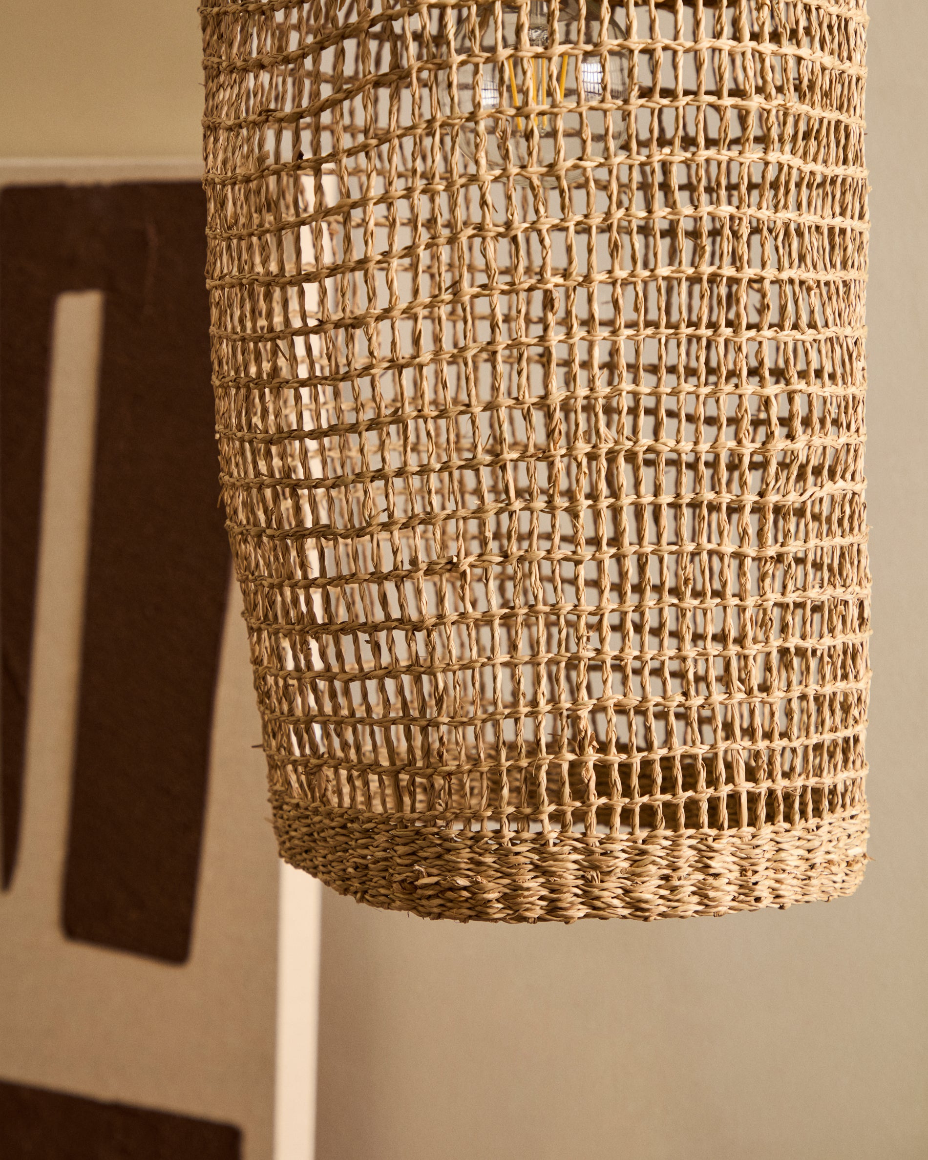 Laiar rattan ceiling lamp shade in a natural finish Ø27 cm - Lifestyle