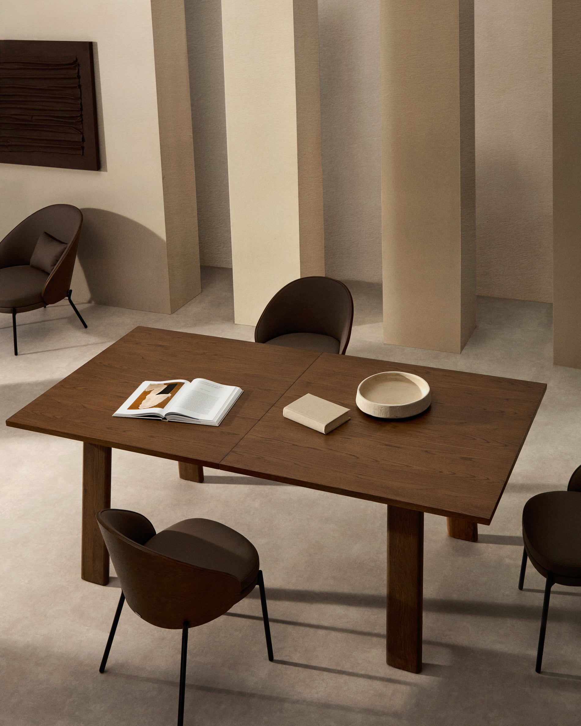 Arlen extendable table in solid oak wood and veneer with a walnut finish 200(250) 95 cm FSC Mix Credit - Lifestyle