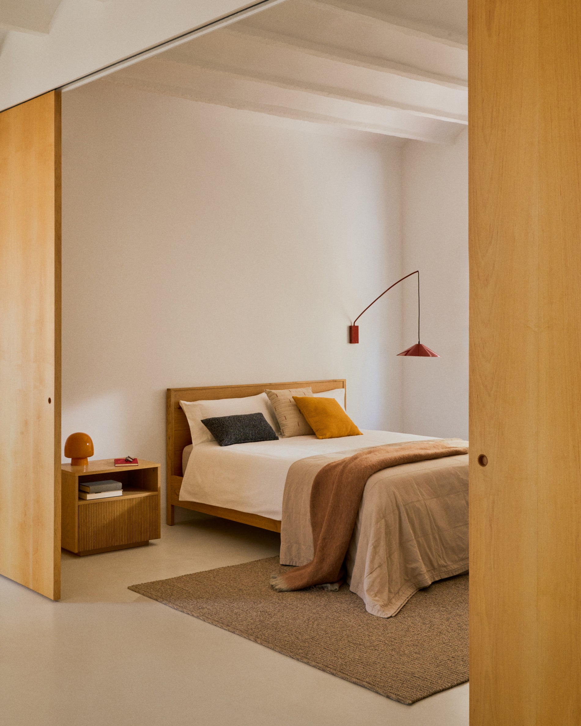 Helvine bedside table with 1 drawer in oak veneer, 60 x 52 cm FSC 100% - Lifestyle