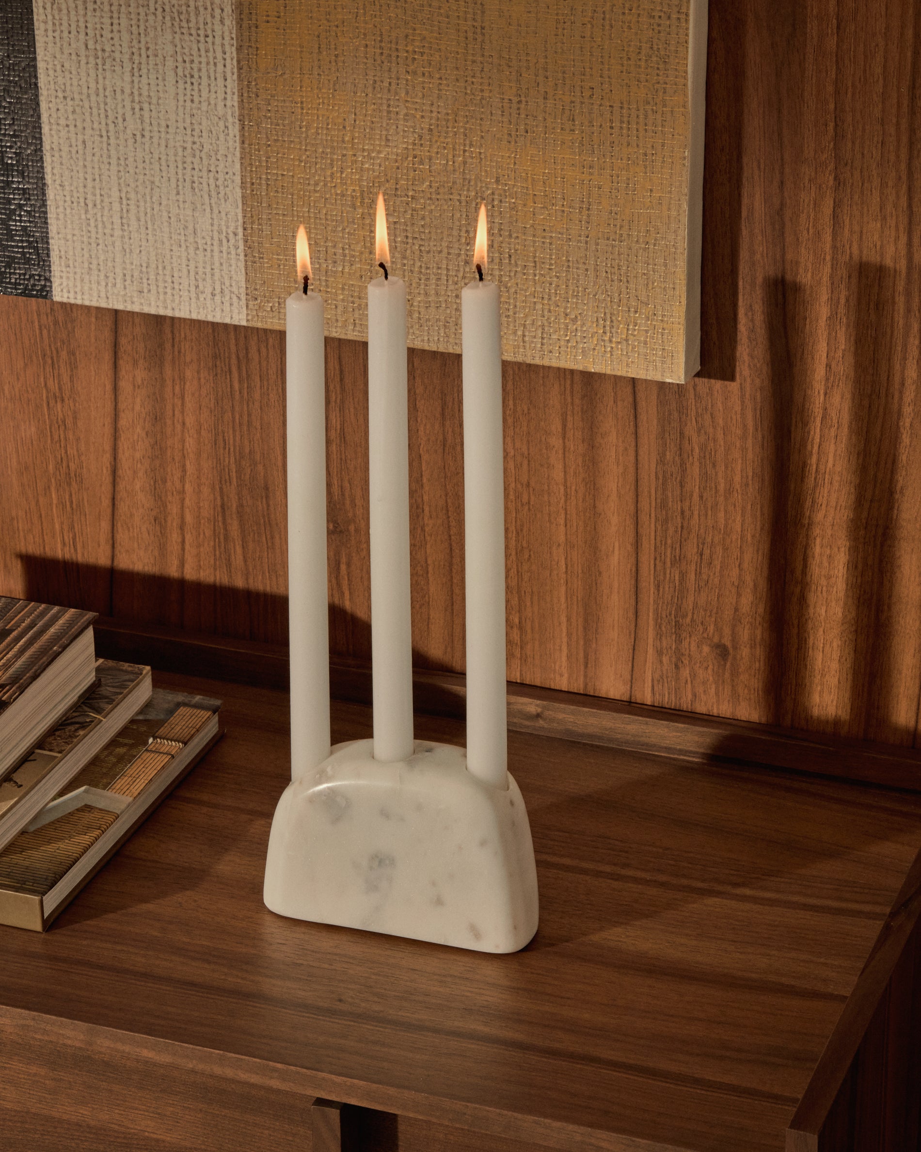 Signe medium-sized, white marble candlestick, 10 cm - Lifestyle