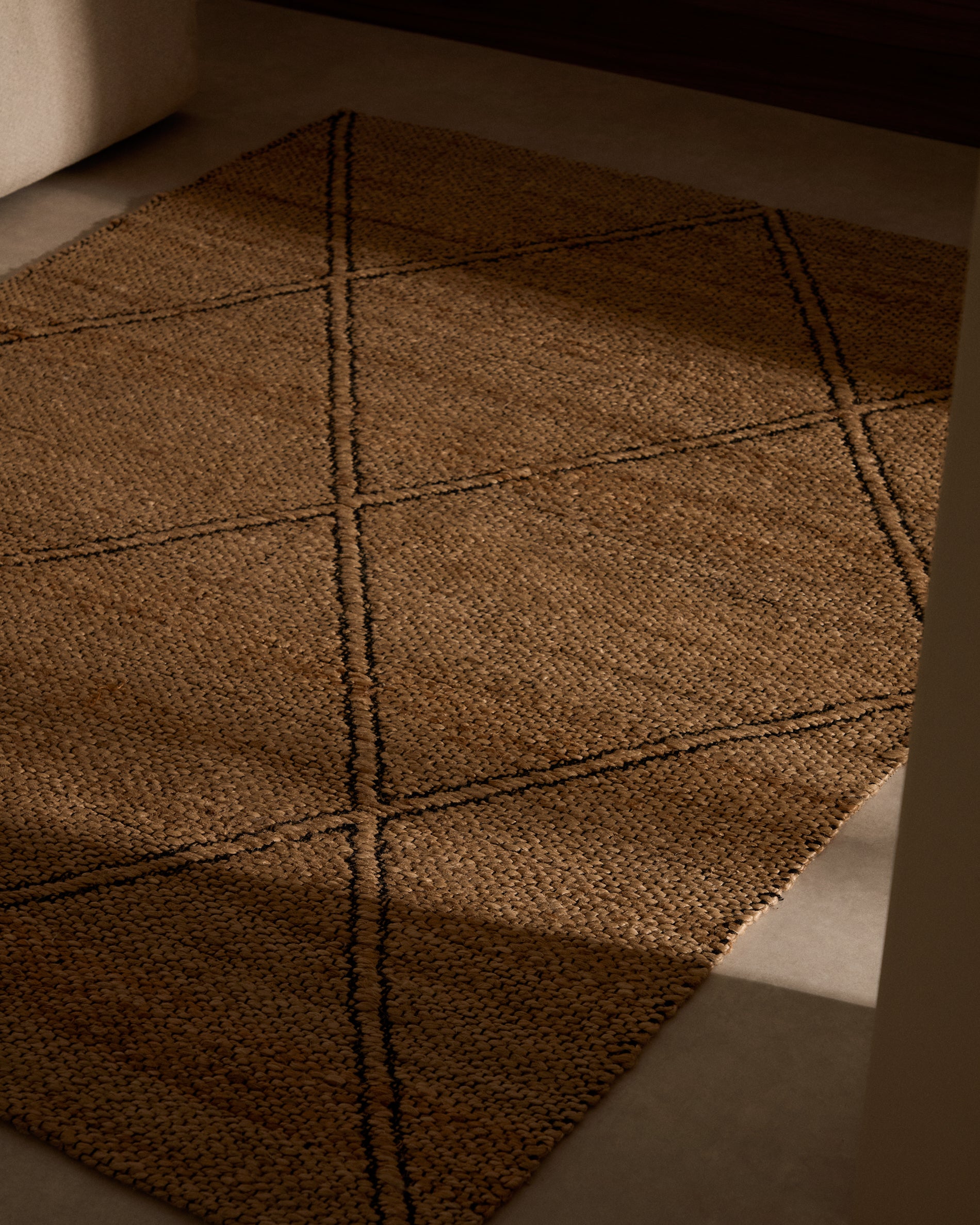 Vallalta jute rug, 160 x 230 cm - Lifestyle