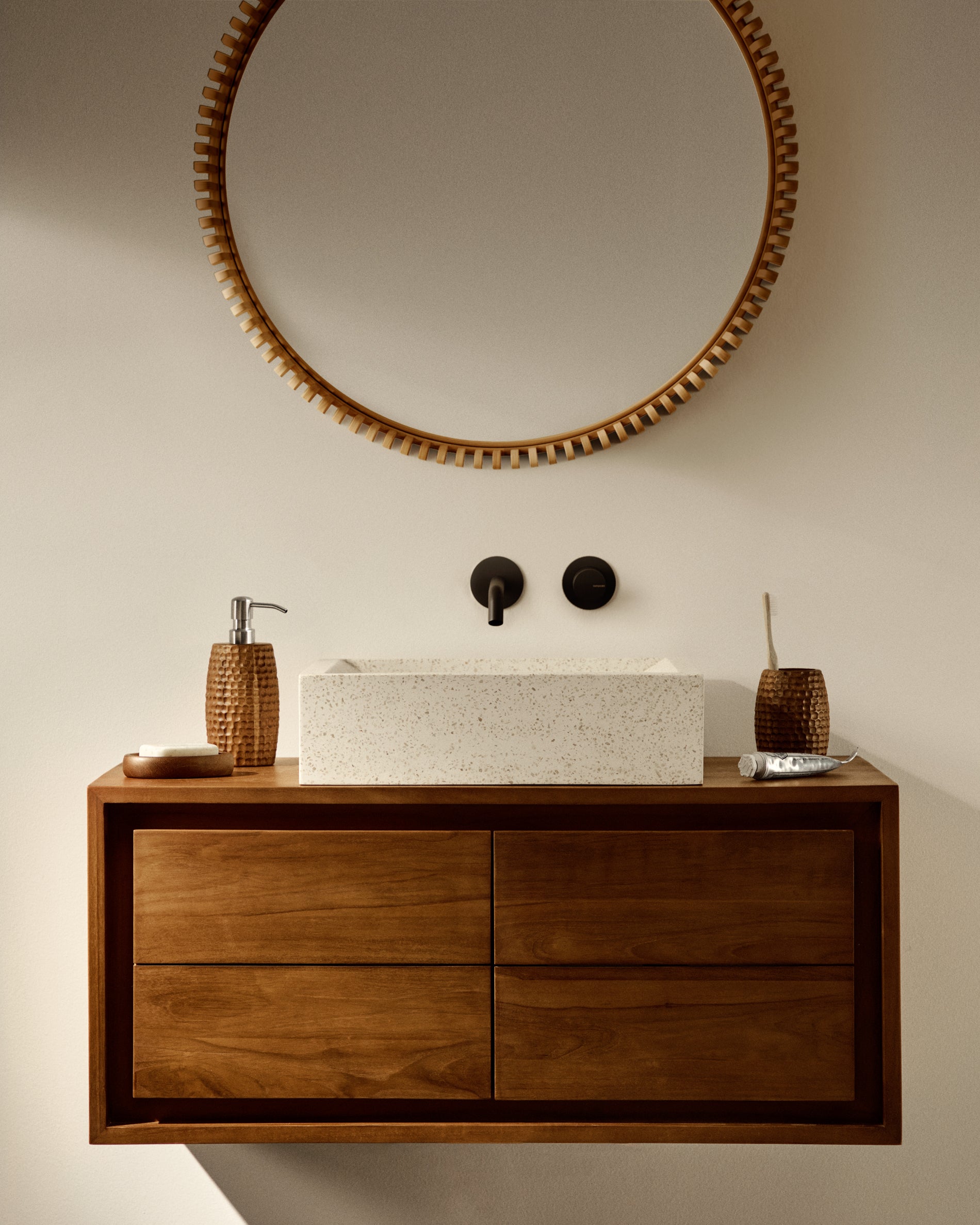 Fraz acacia wood toothbrush holder FSC 100% - Lifestyle