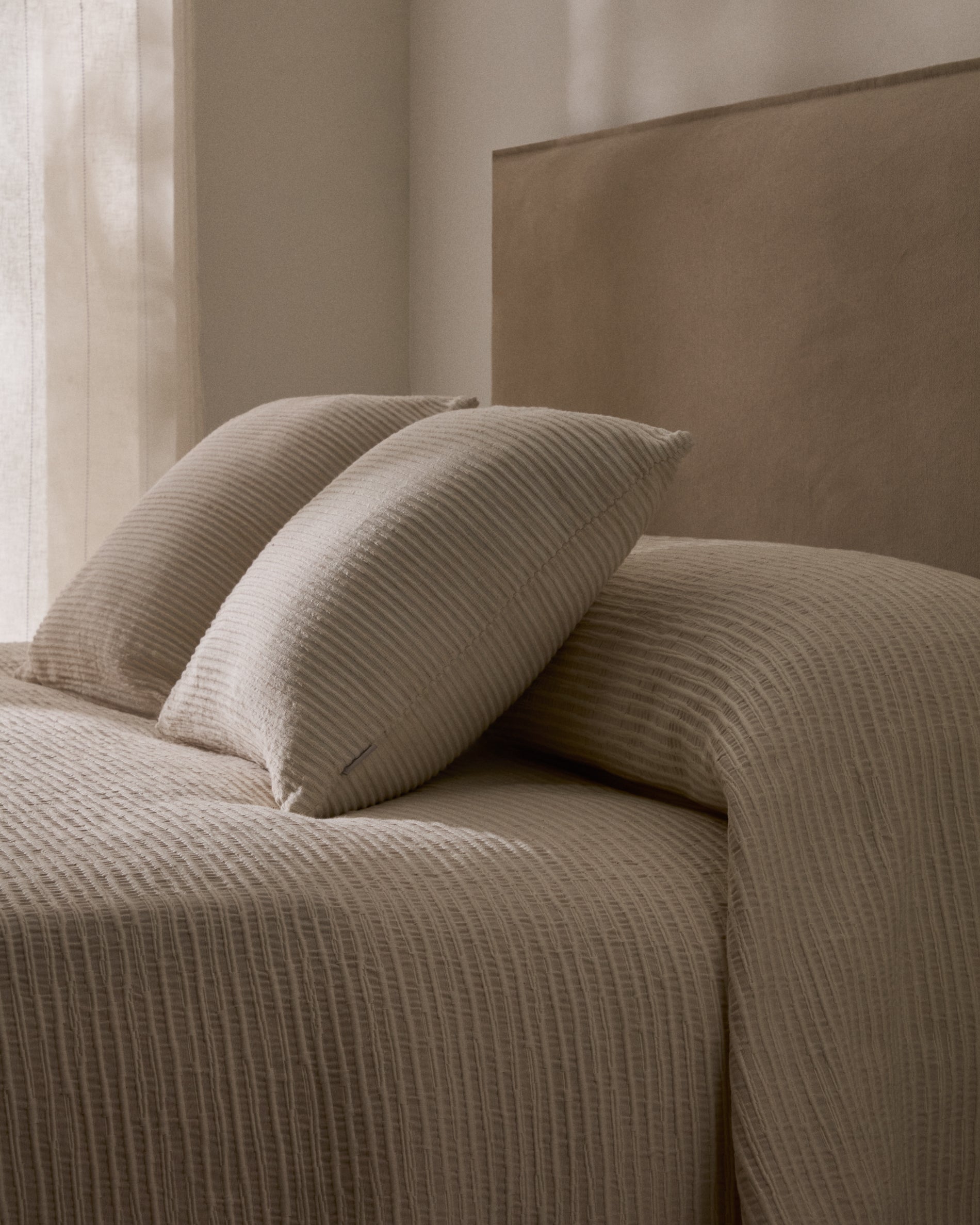 Bedar 100% cotton beige quilt for 90/135 cm bed - Lifestyle