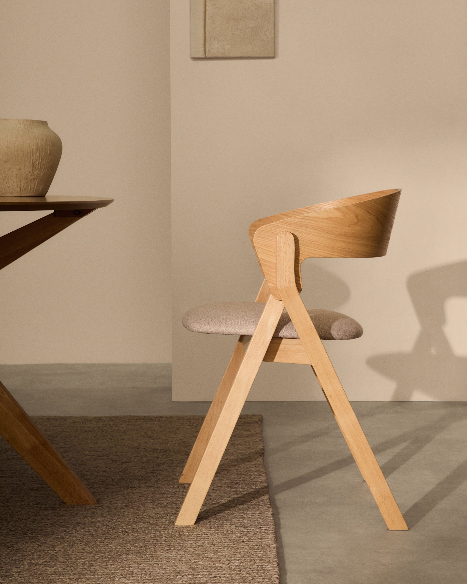 Godia chair in ash veneer with a natural finish and beige chenille - Lifestyle