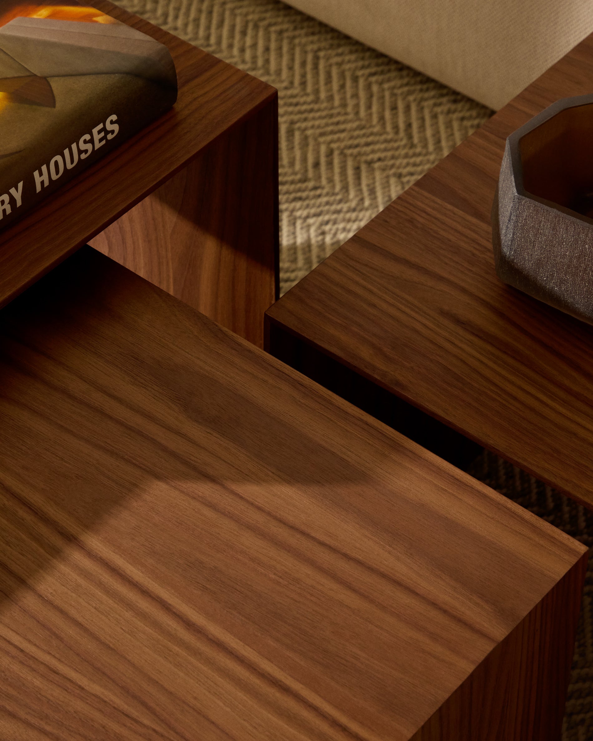 Litto set of 3 walnut veneer FSC Mix Credit nesting tables 60 x 40 / 51 x 36 / 42 x 31 cm - Lifestyle