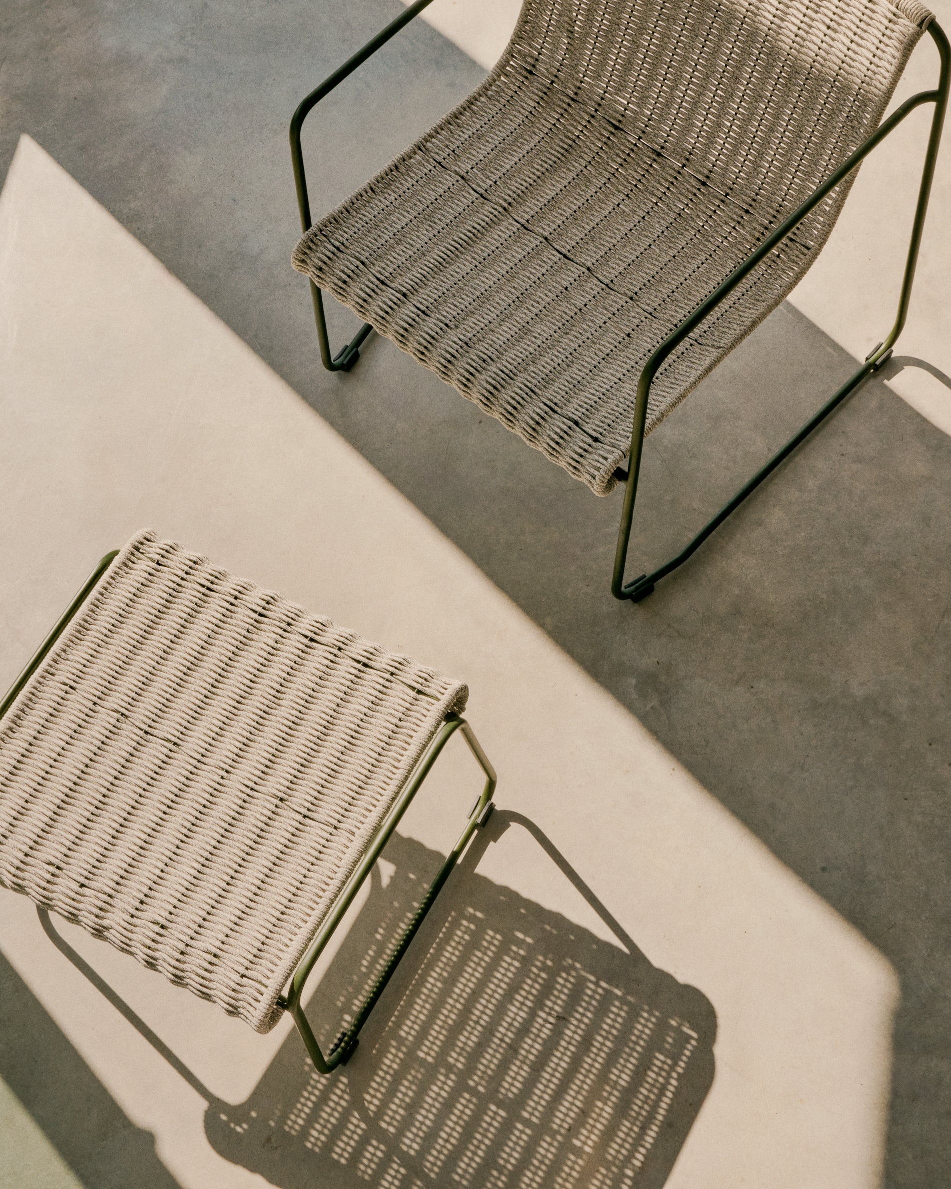 Maurina footrest made of green galvanized steel and ecru and gray rope cord 58 x 52.5 cm