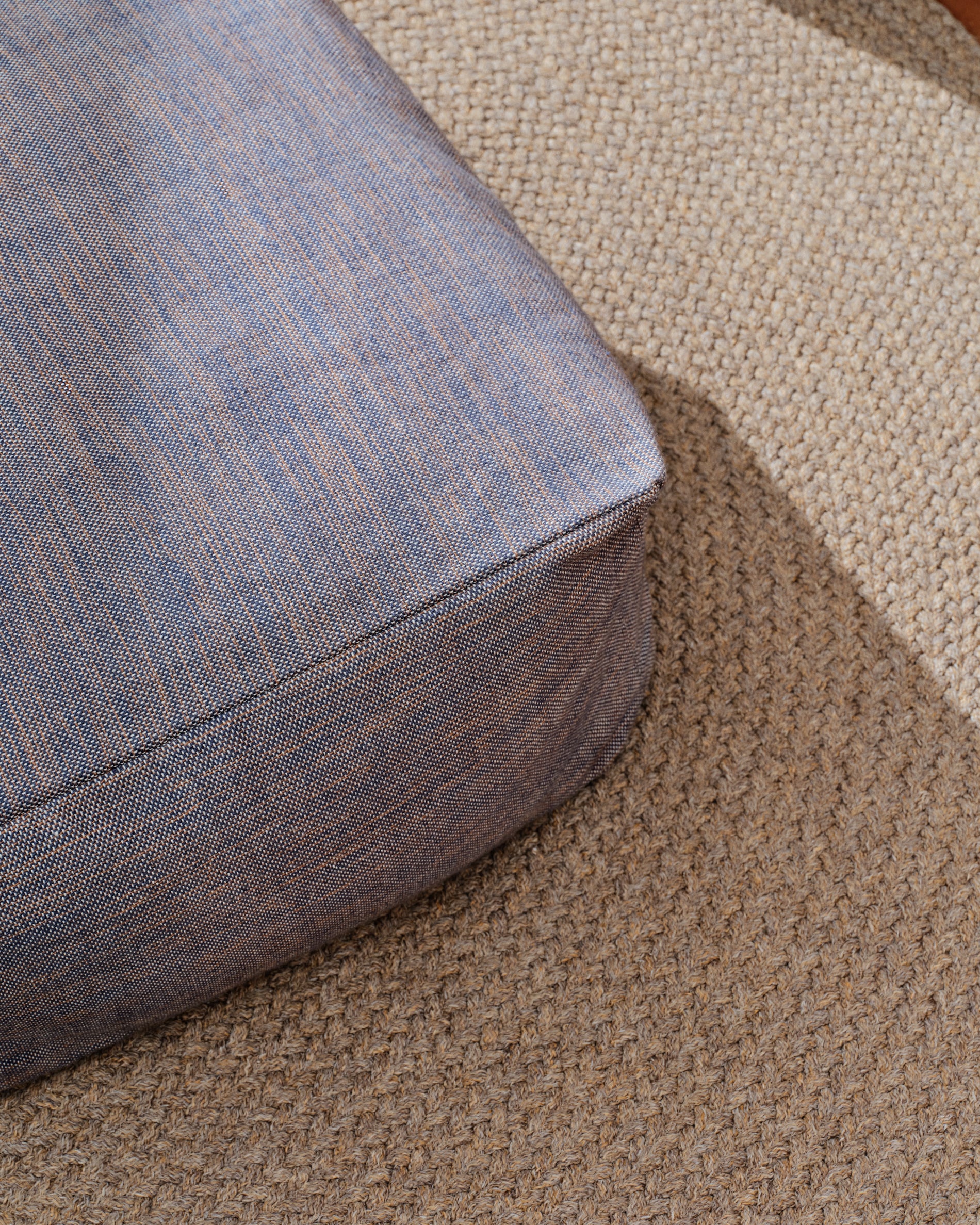 Pouf Vedell 100% PET dark blue 60 x 60 x 30 cm - Lifestyle