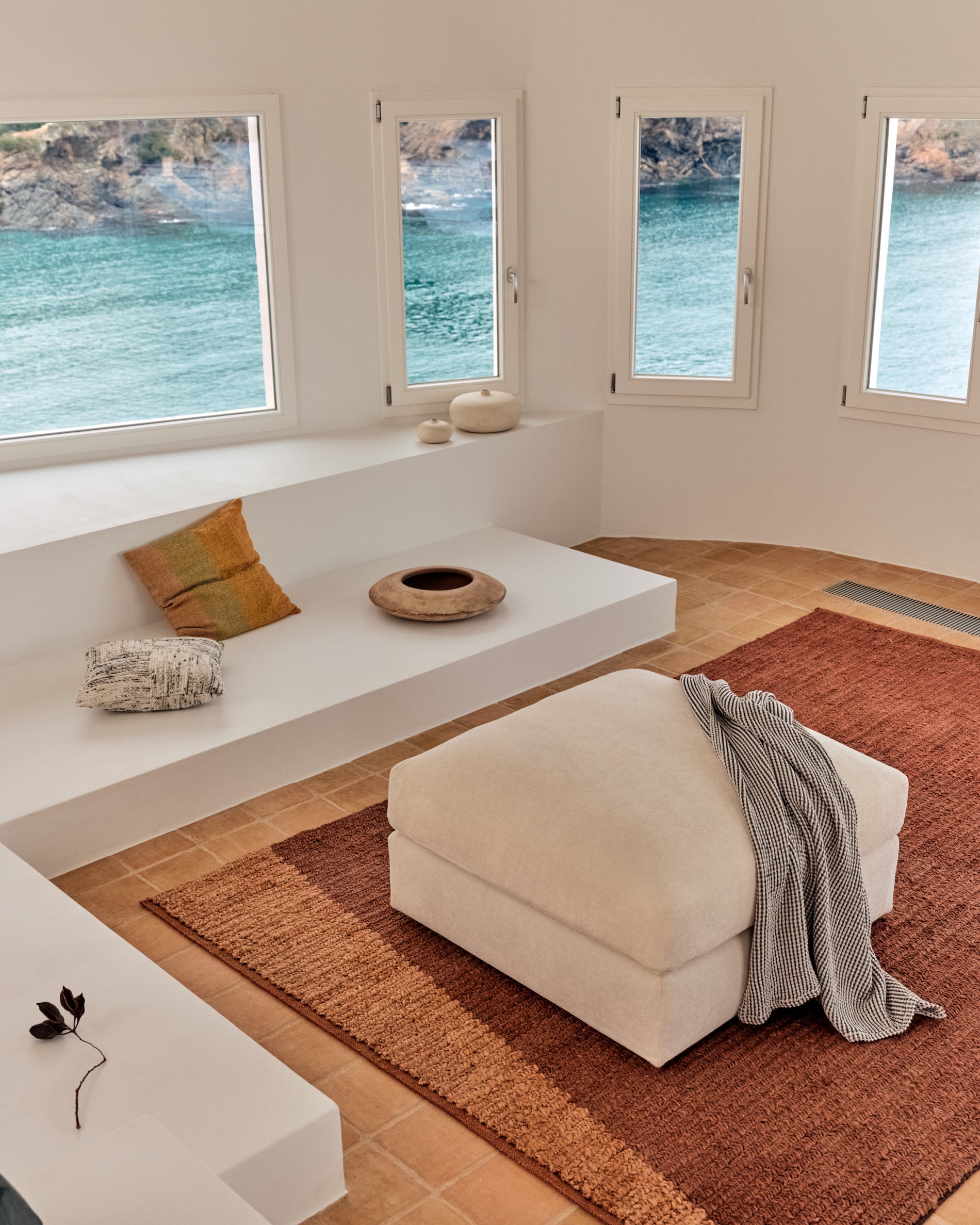 Alea ecru chenille footrest with removable cover 90 x 90cm - Lifestyle
