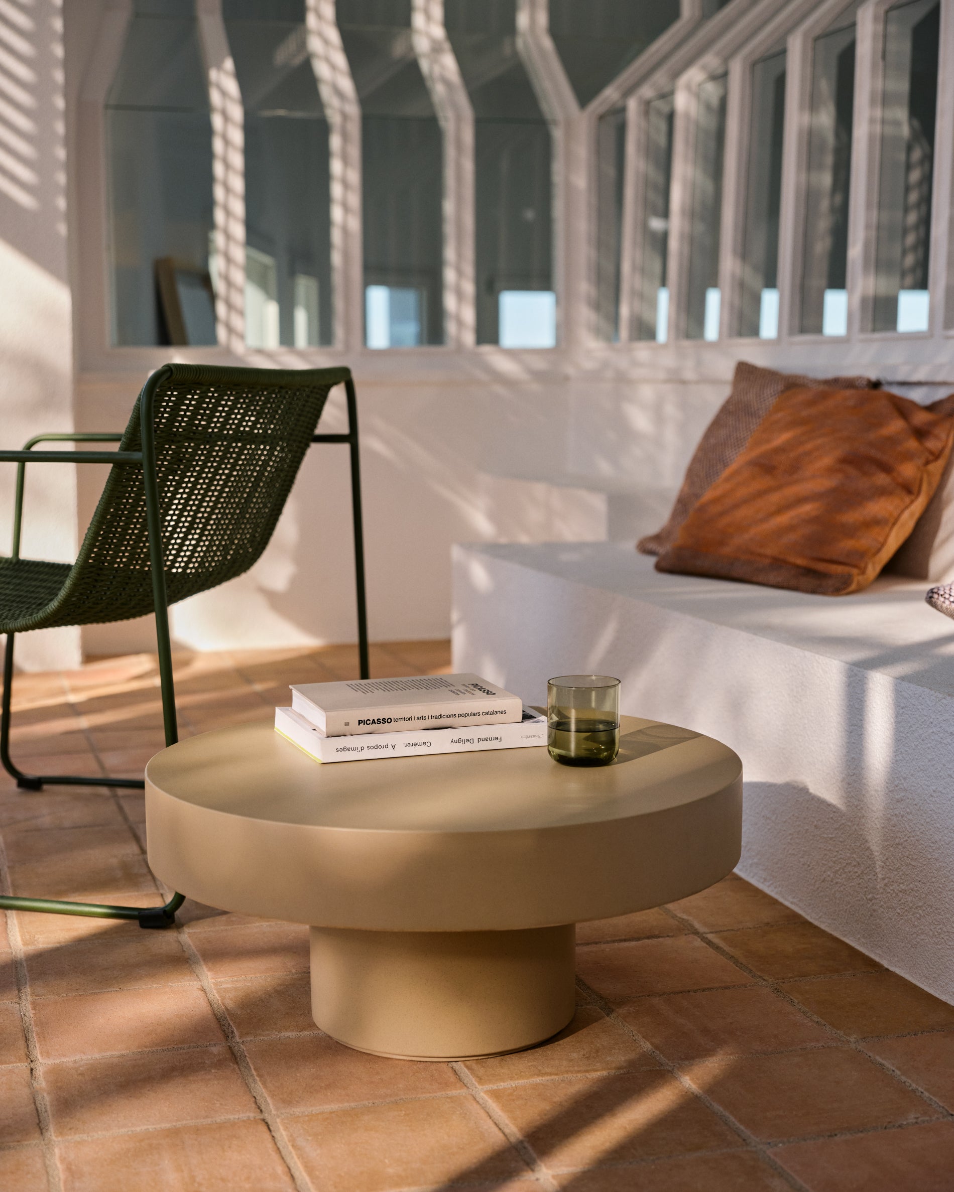 Aiguablava beige cement coffee table Ø66cm - Lifestyle