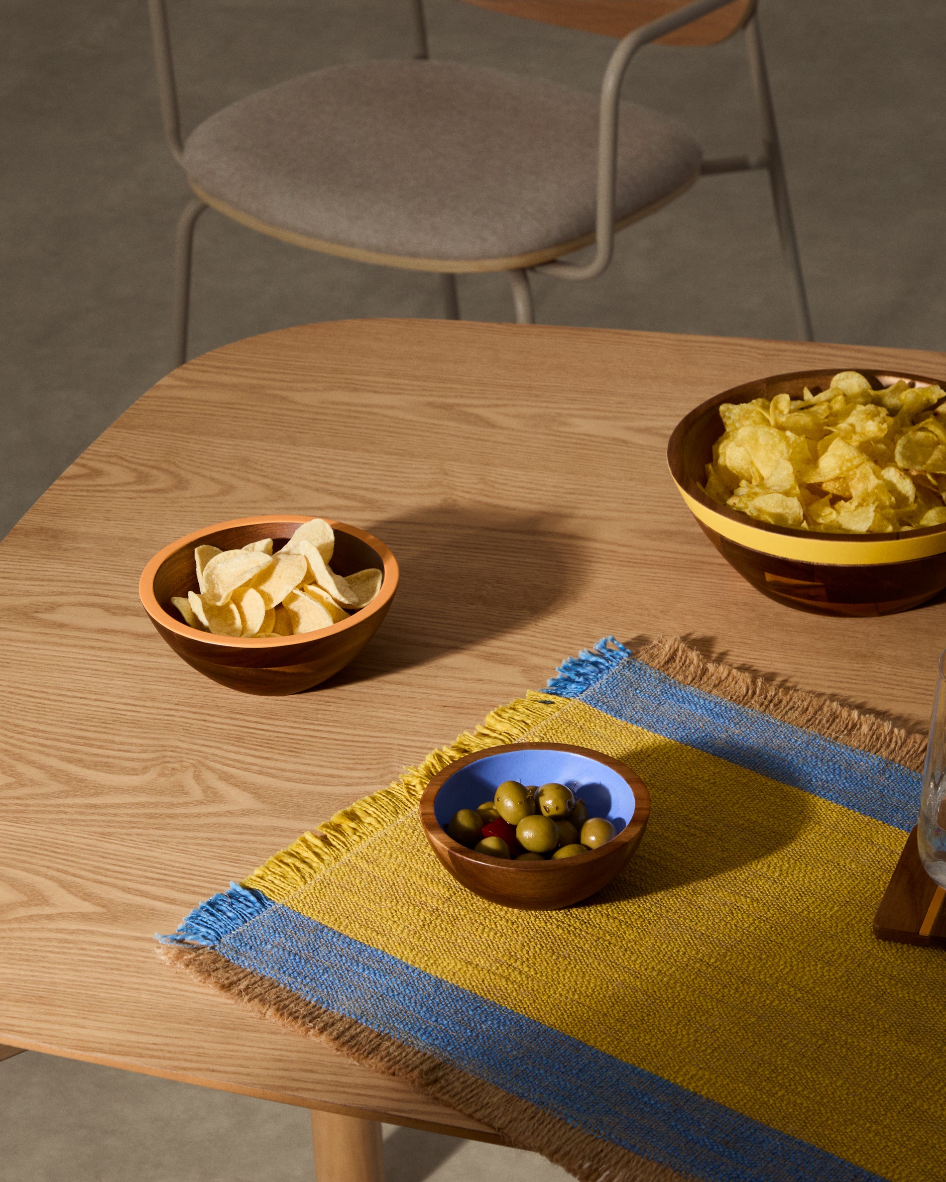 Zairin 2-piece, multi-colored, FSC 100% acacia wood bowl set