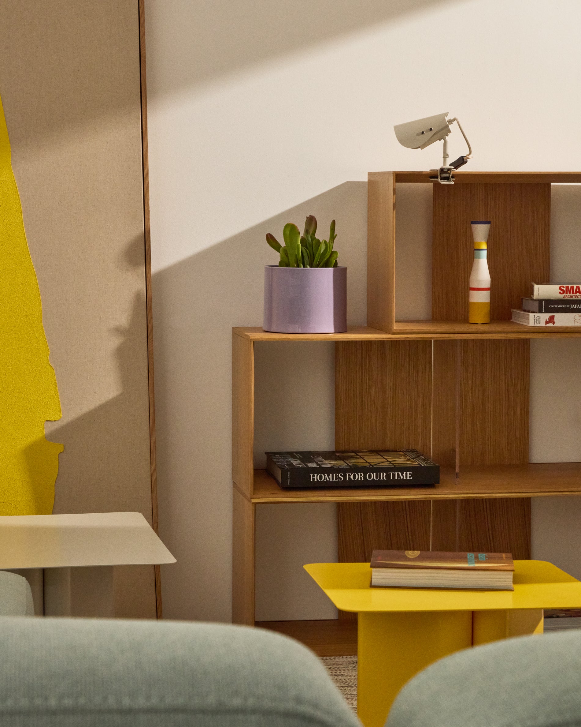 Jula small lamp with clamp in grey metal - Lifestyle