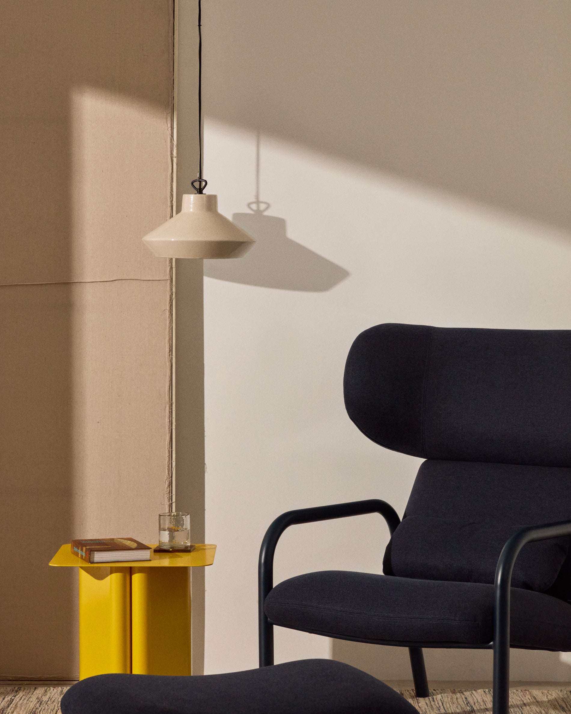 Portol beige ceramic ceiling lamp - Lifestyle