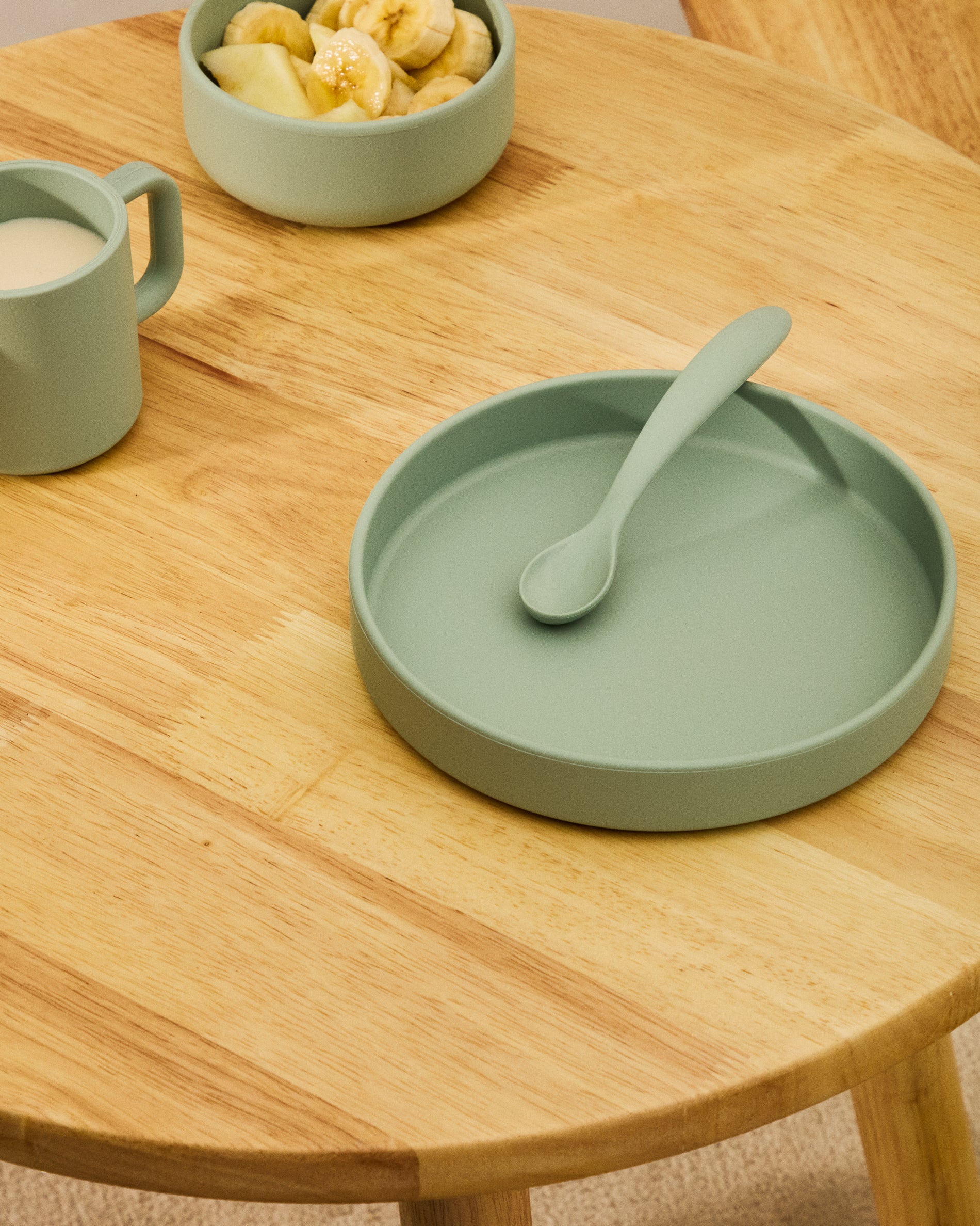 Lili plate and bowl set in turquoise silicone - Lifestyle
