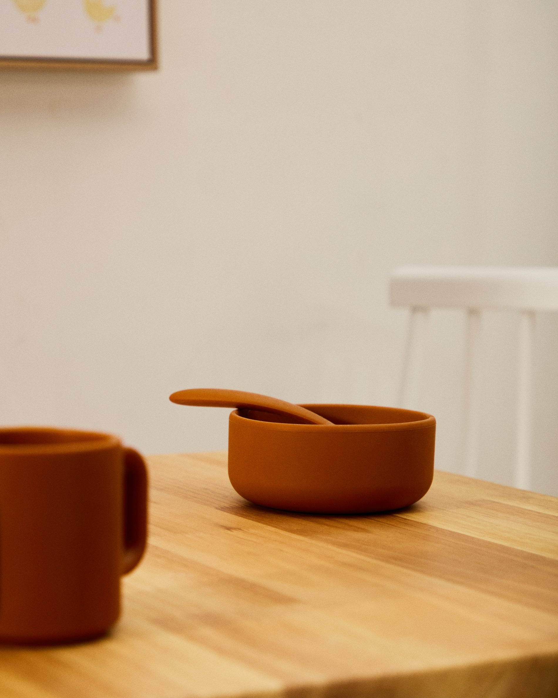 Lili plate and bowl set in orange silicone - Lifestyle