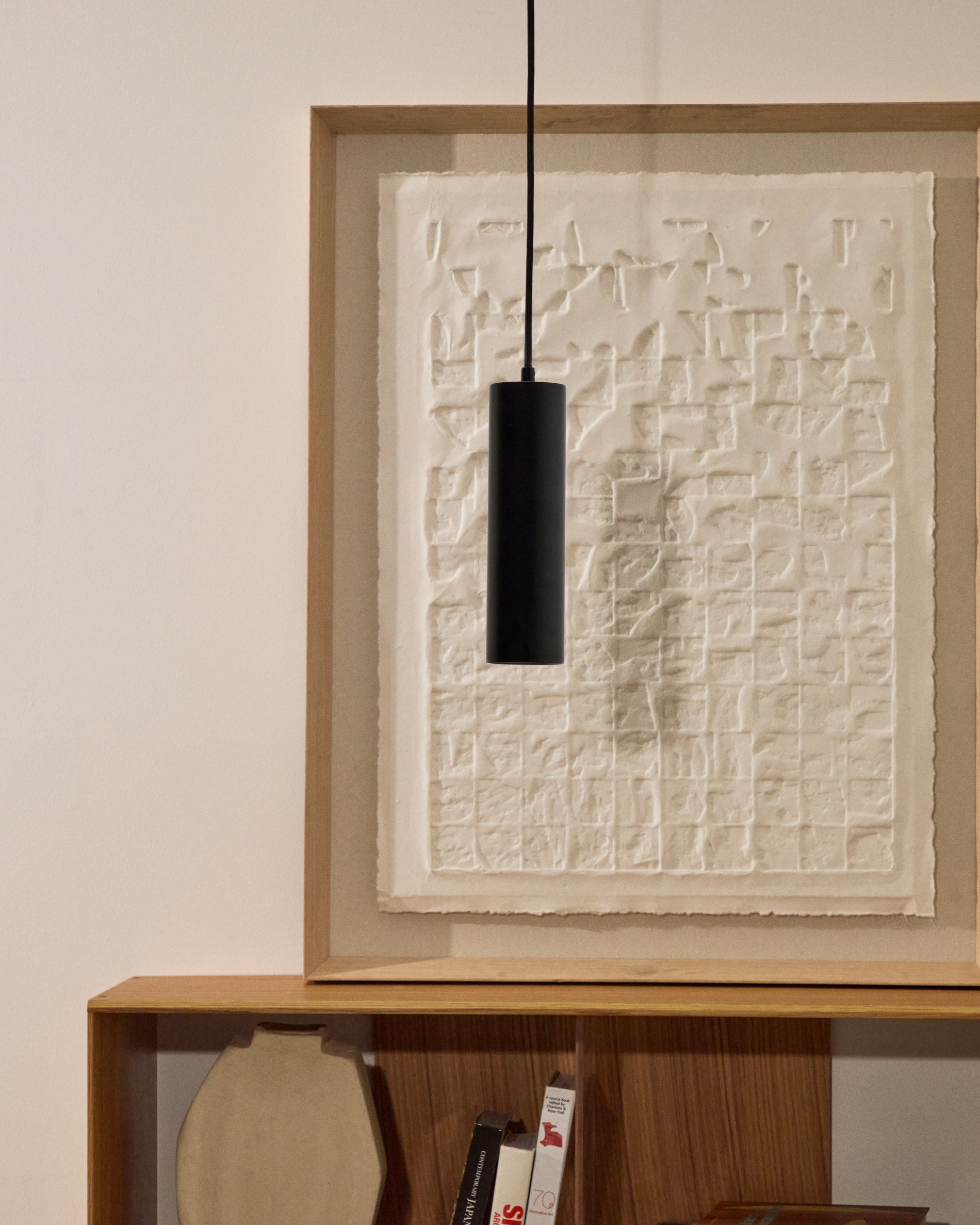 Andia aluminium ceiling lamp with black painted finish - Lifestyle