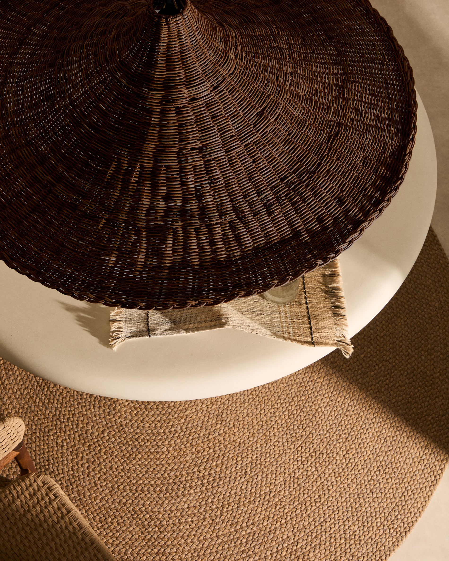 Bladia rattan ceiling lamp shade with brown finish Ø70cm - Lifestyle