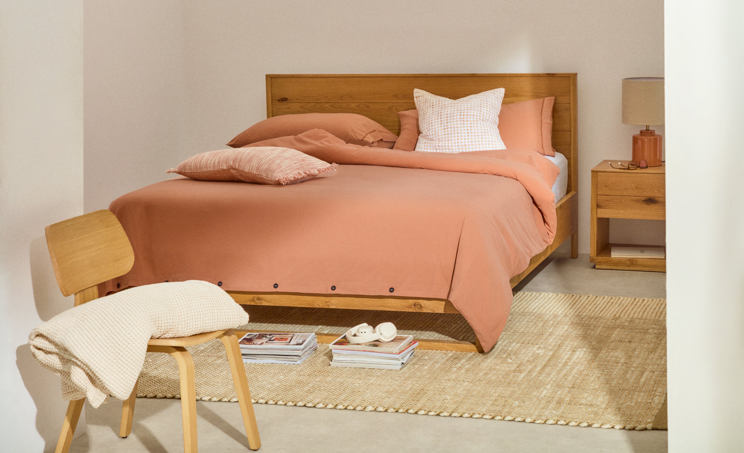 Caline Set of Duvet Cover and Pillowcases in 100% Percale Cotton Terracotta for 180 cm Bed - Lifestyle