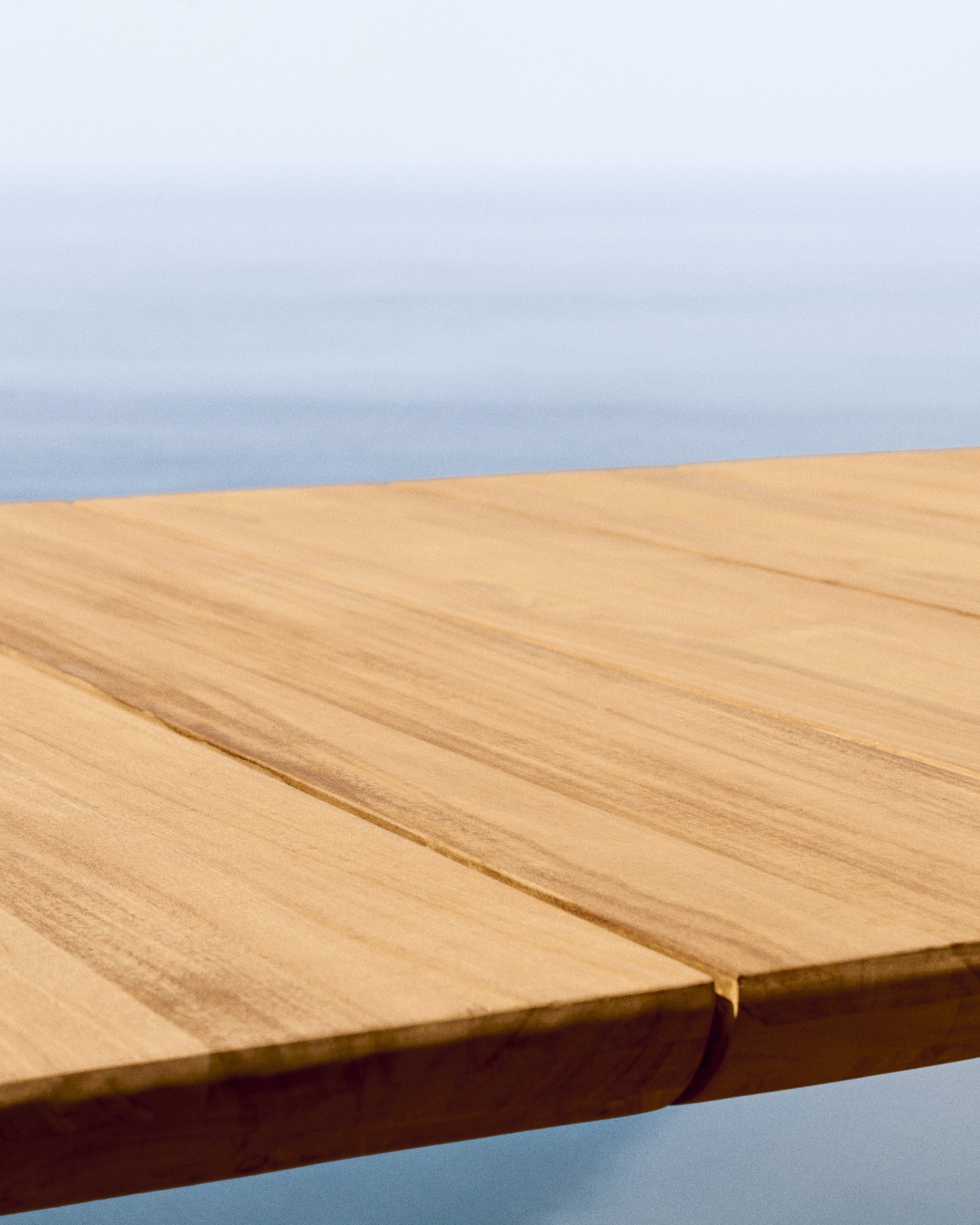Icaro table made from solid teak wood, 220 x 102 cm, FSC 100% - Lifestyle