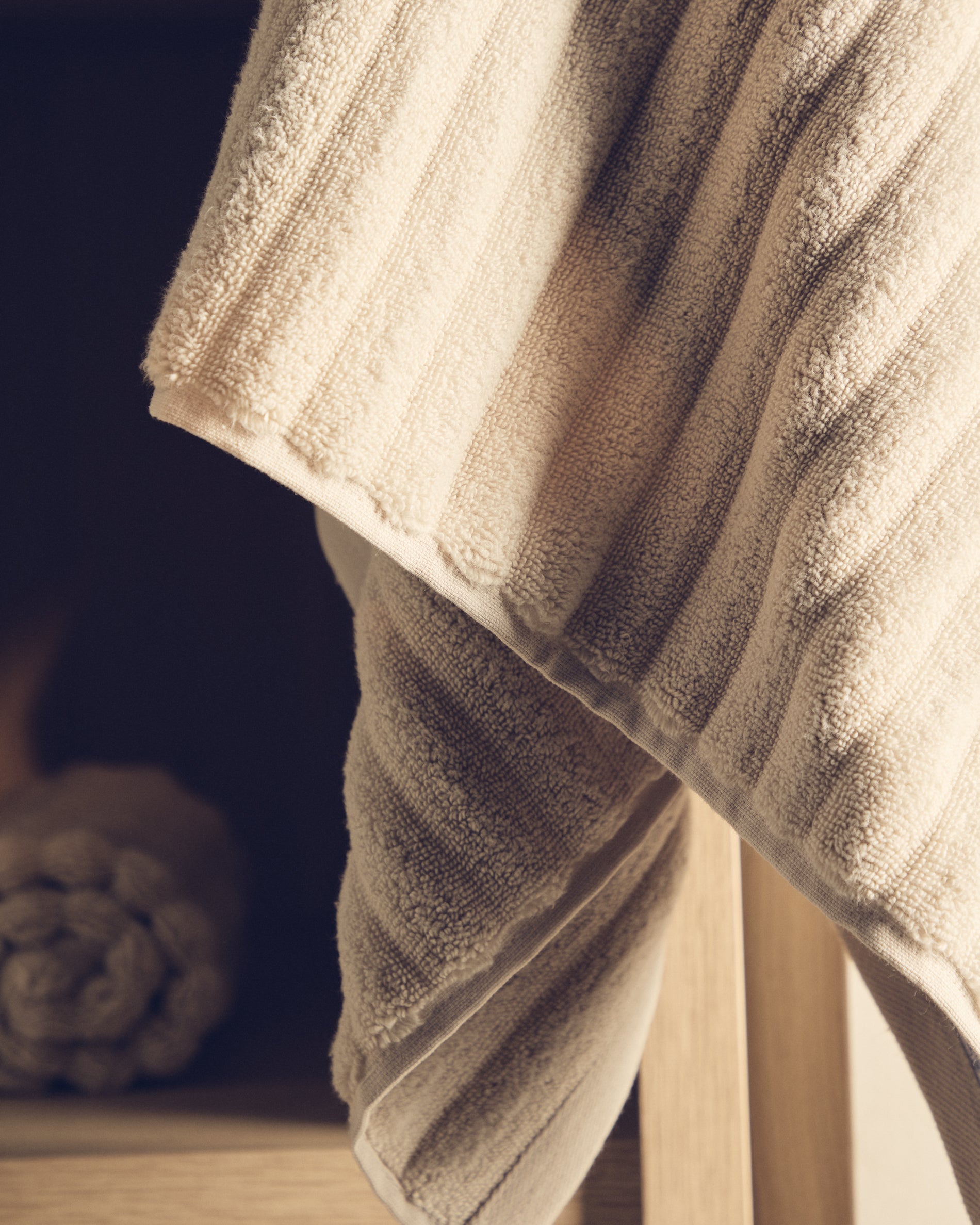Navira 100% cotton light green bath towel 70 x 140cm - Lifestyle
