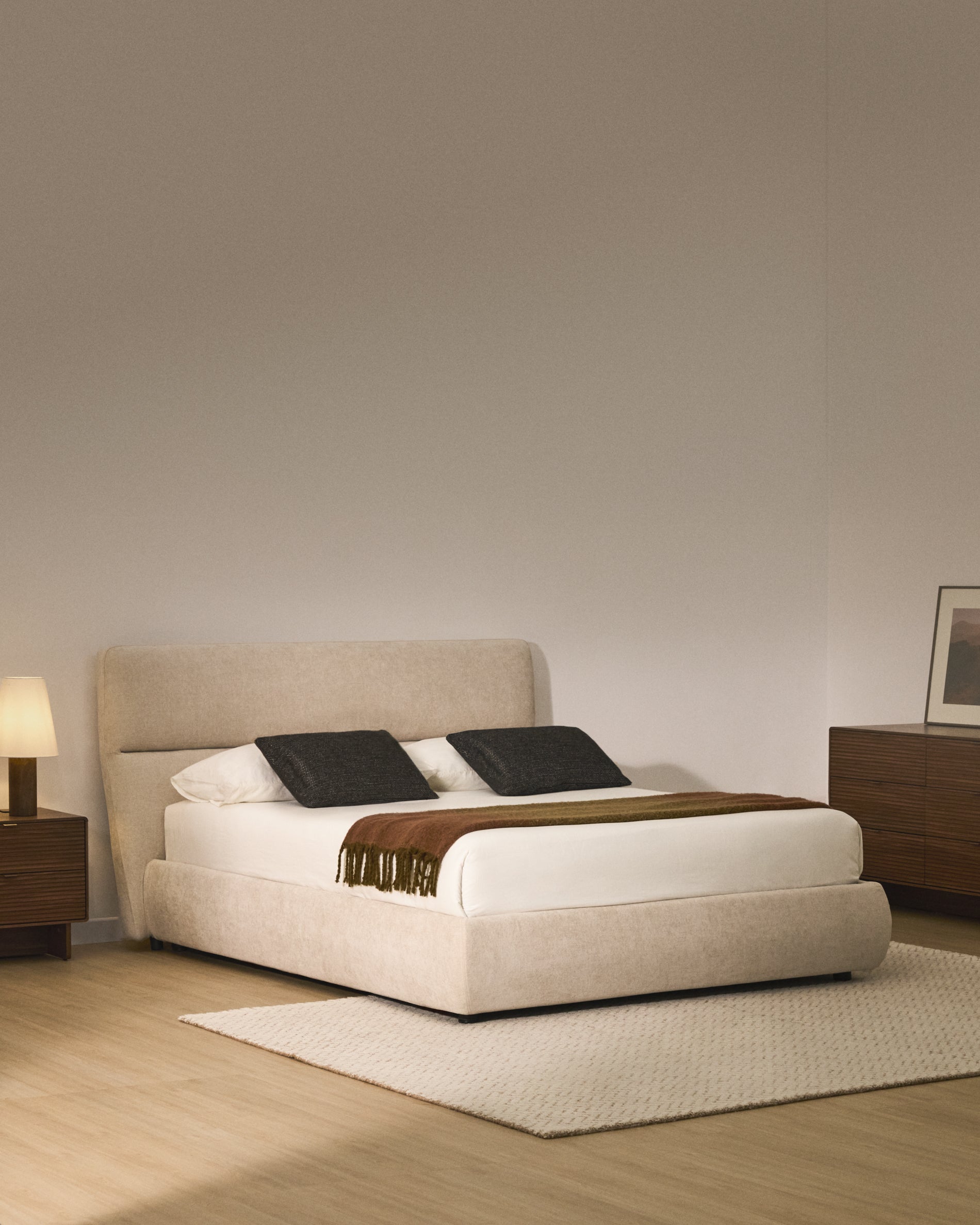 Dafra beige chenille bed with storage base and removable covers for mattress 180 x 200cm - Lifestyle