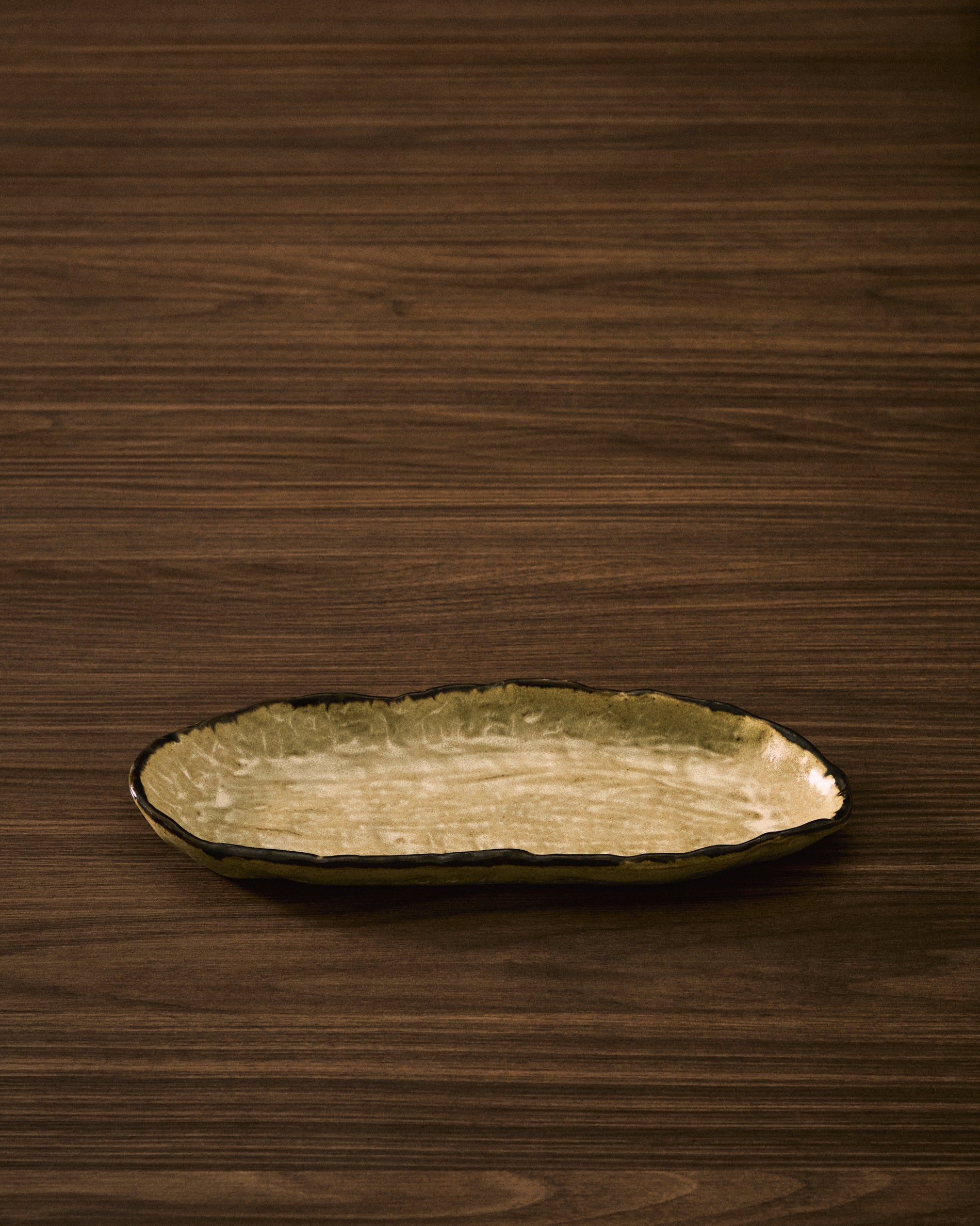 Abela tray in brown ceramic - Lifestyle