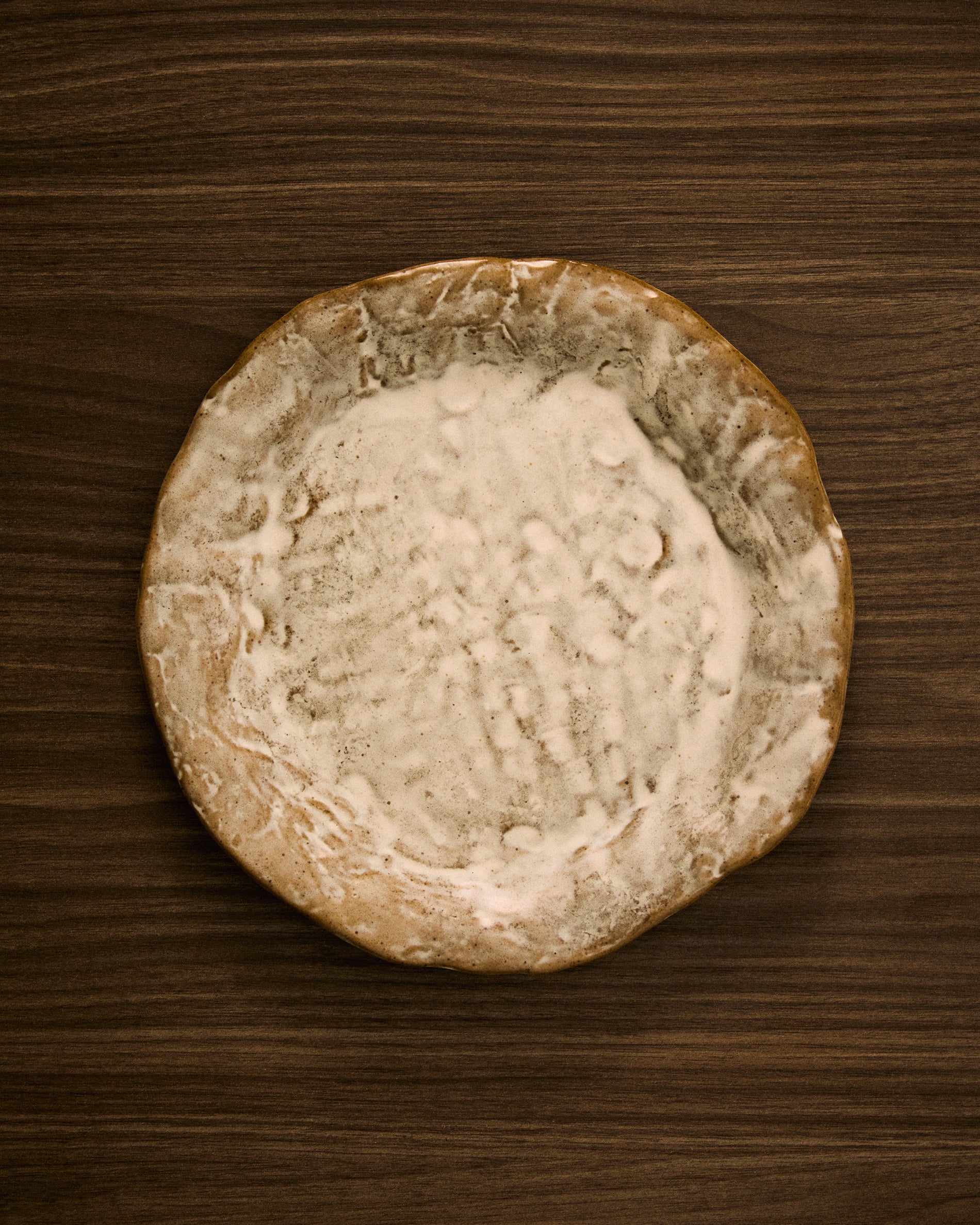 Alenia dessert plate in grey ceramic - Lifestyle