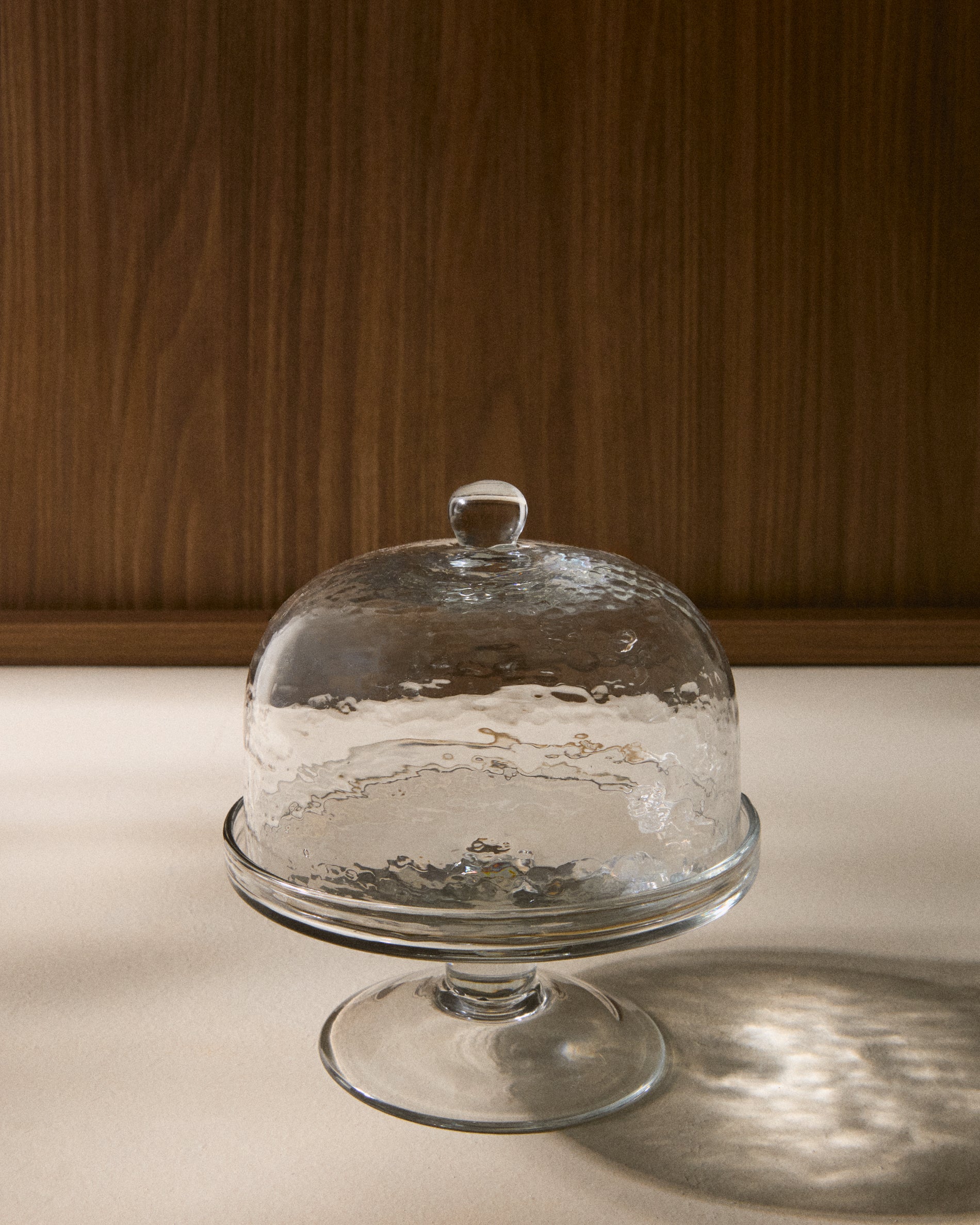 Sileia transparent recycled glass cake plate - Lifestyle