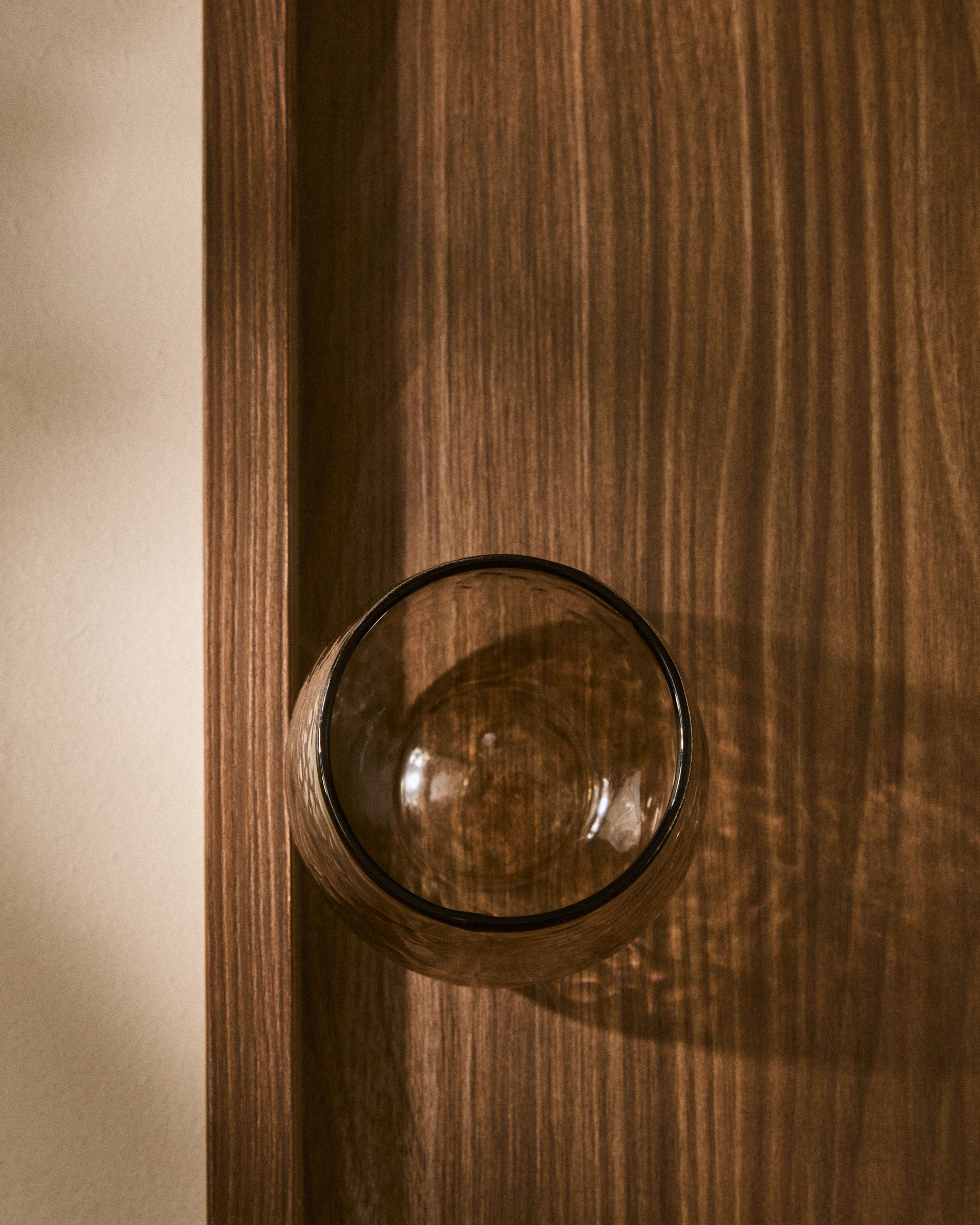 Sileia cup made of brown recycled glass - Lifestyle