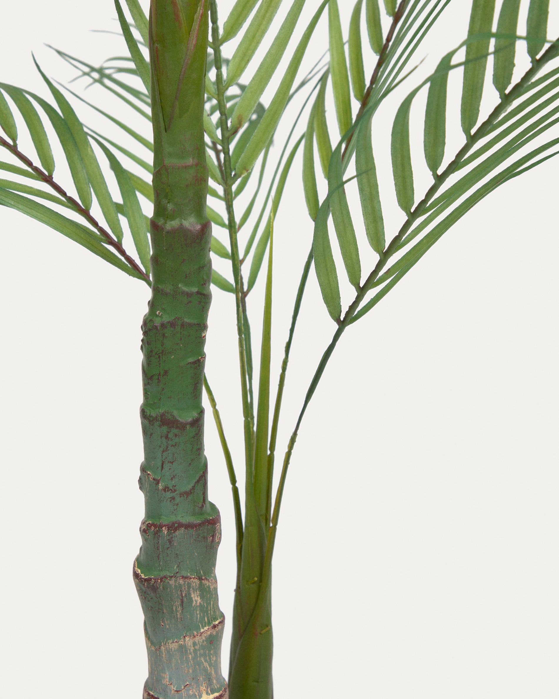 Artificial Palm Tree with black plantpot 70 cm - Detail