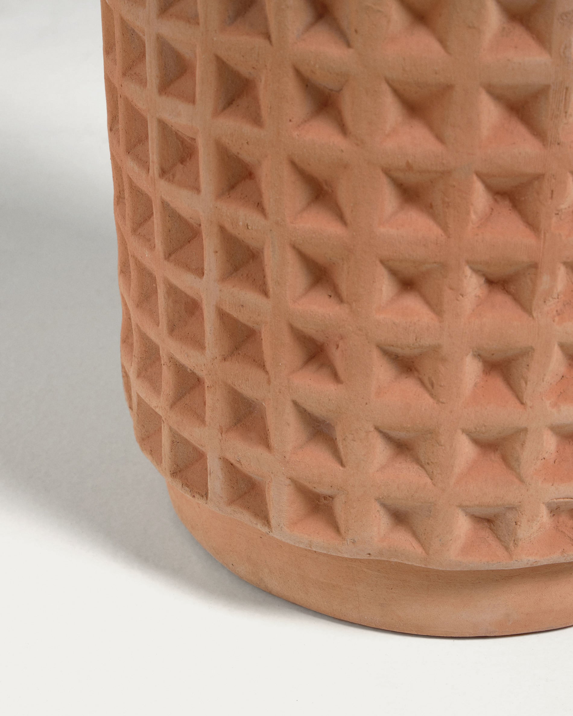 Celi set of 2 terracota plant pots, Ø 34 cm / Ø 25 cm - Detail